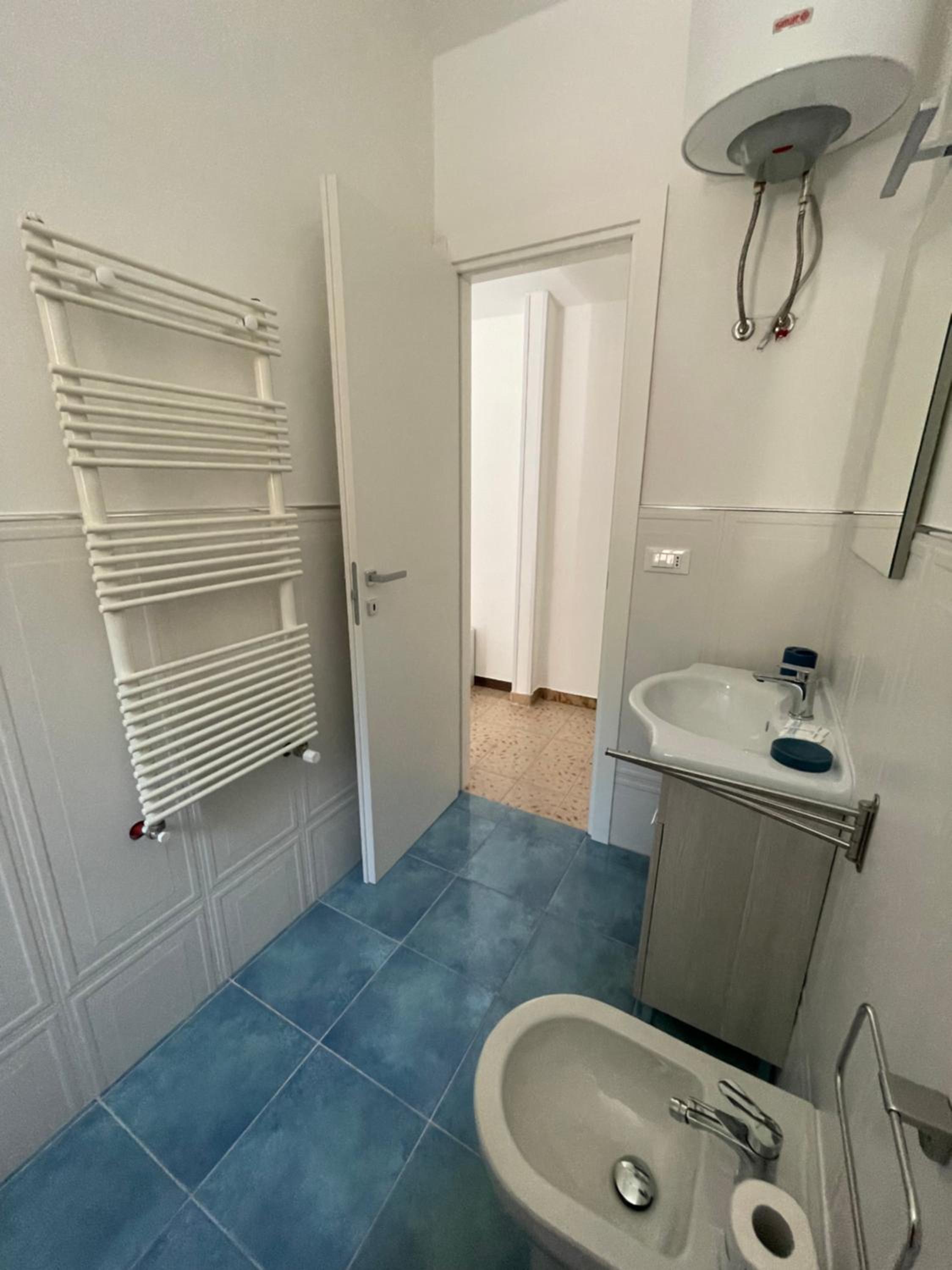 Double Room with Mountain View - Photo 3