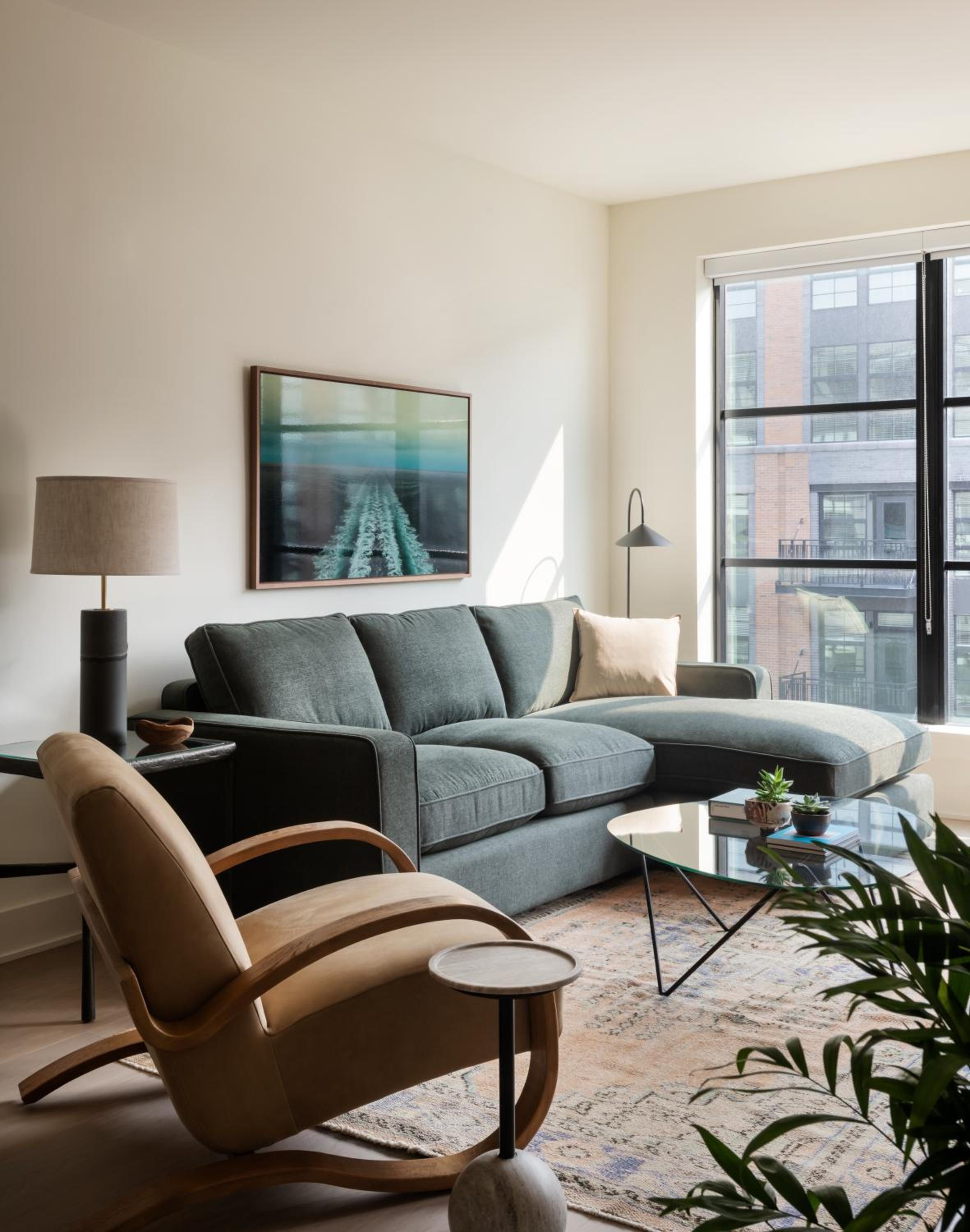 One-Bedroom Apartment - Photo 6