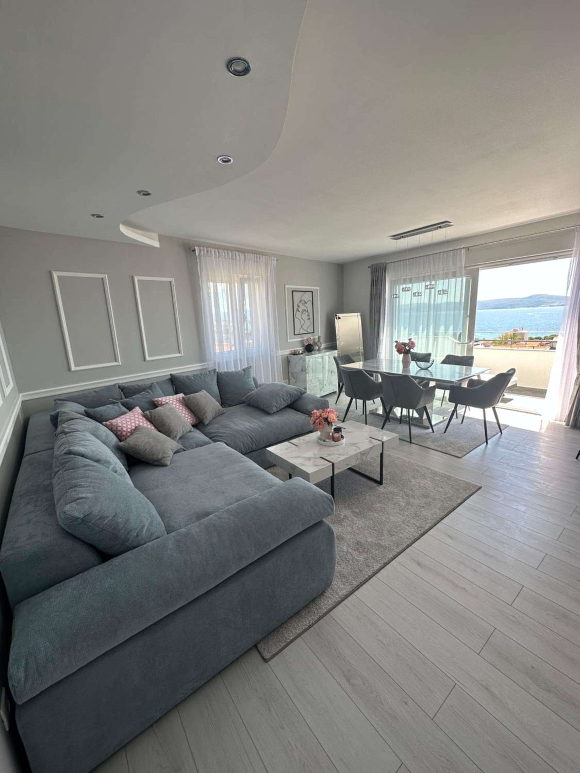 Apartment with Sea View photo 1