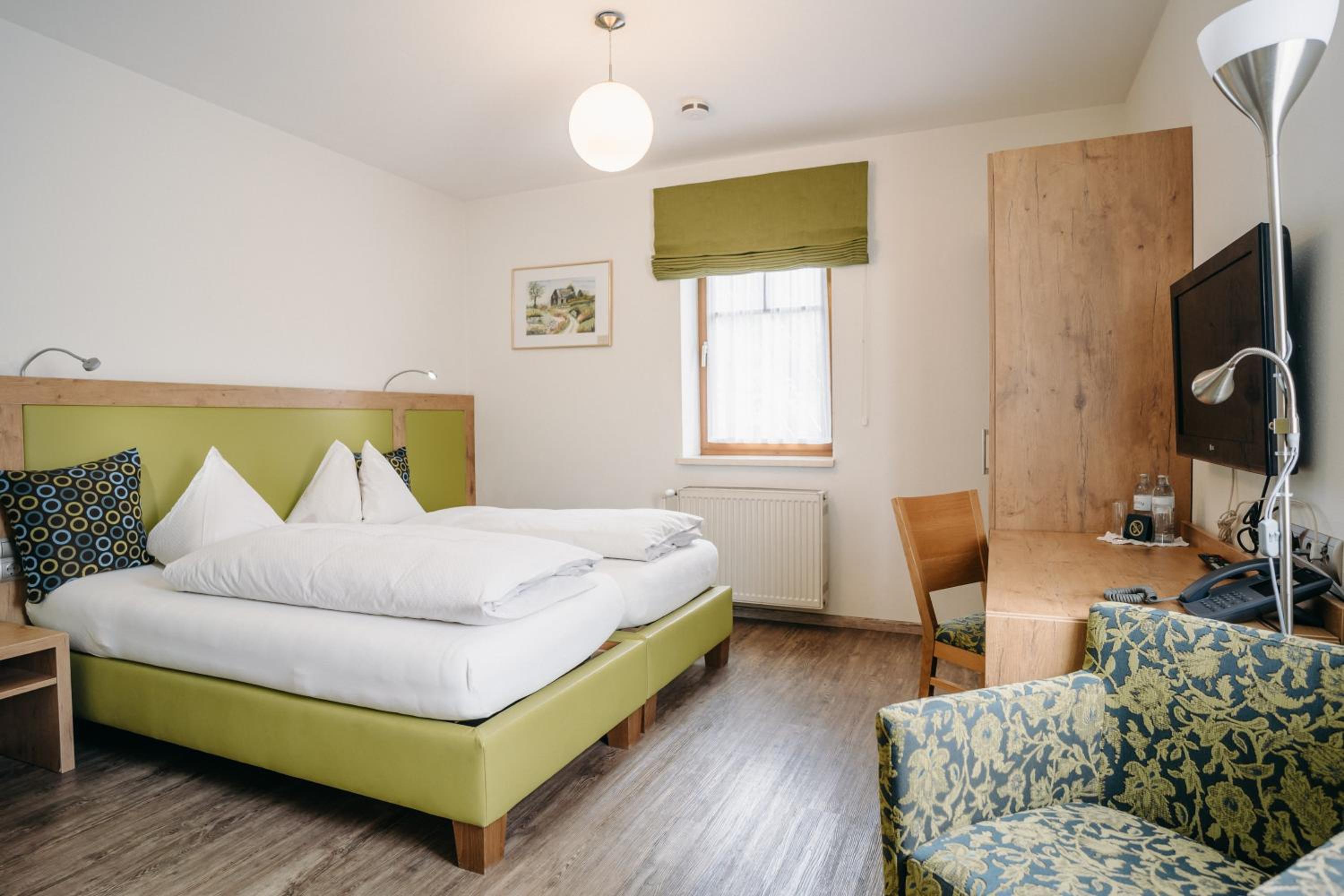 Standard Double Room photo 3