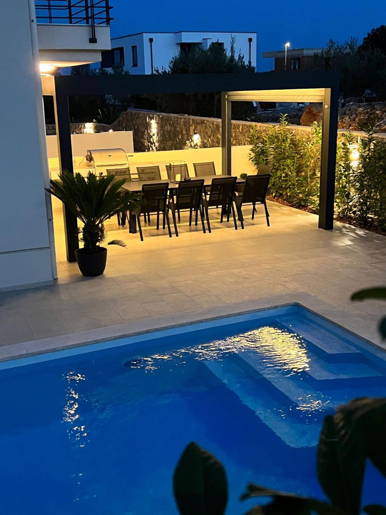 Three-Bedroom Villa photo 3