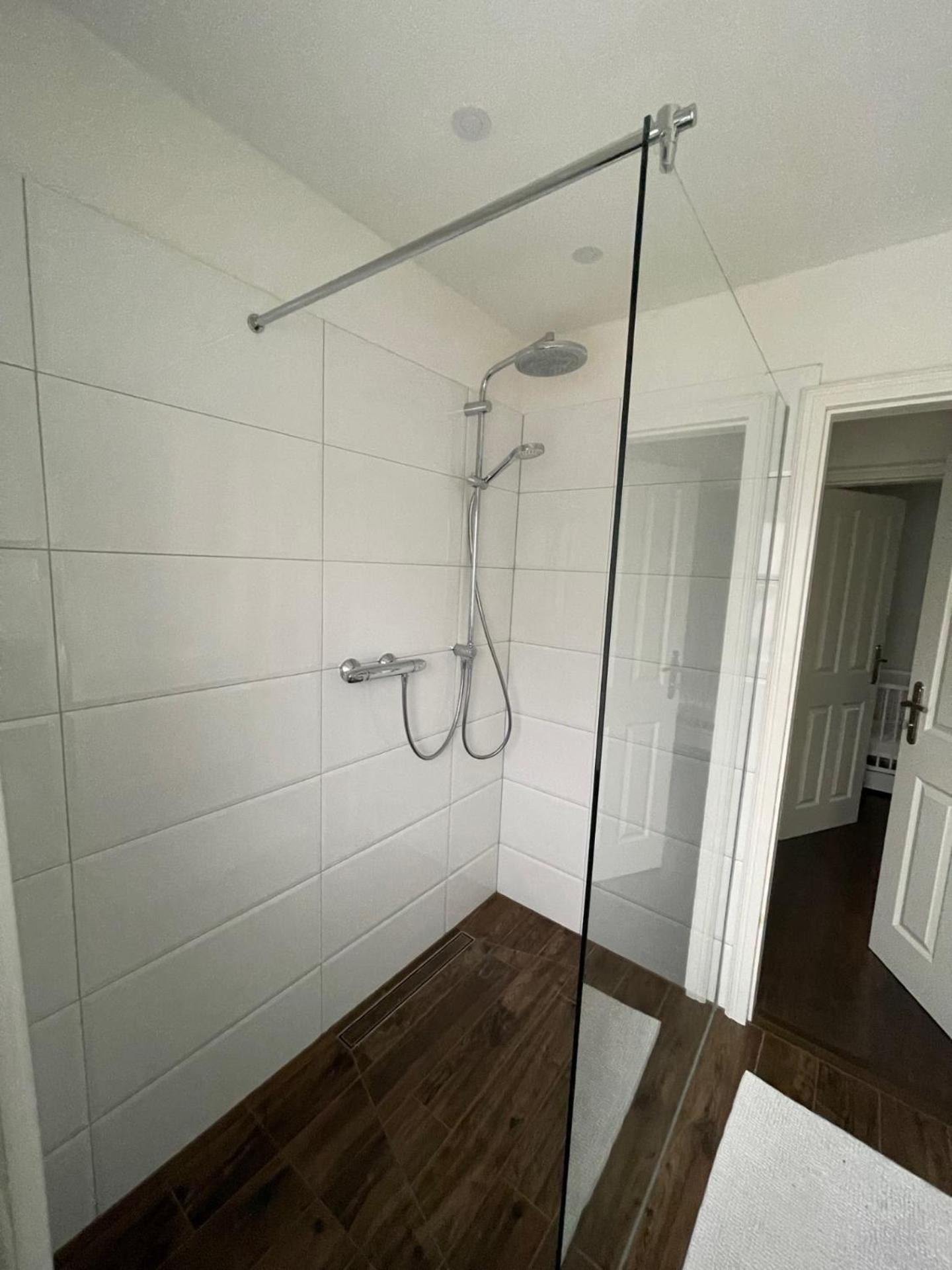 Two-Bedroom House photo 3