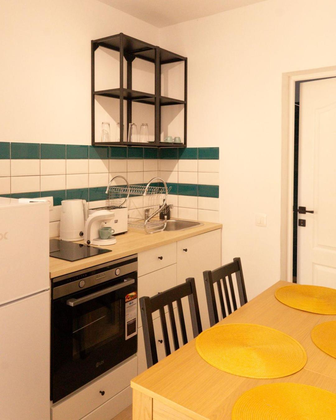 Apartment with Garden View - Photo 5