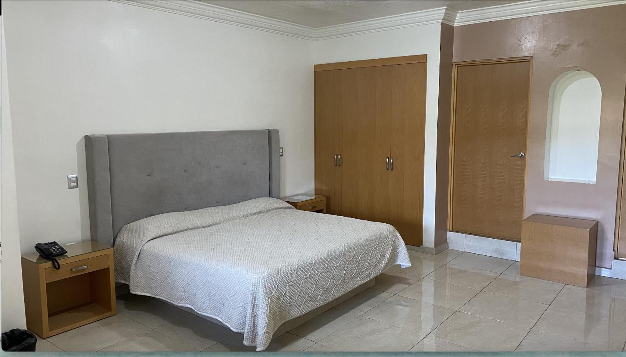 Large Single Room
