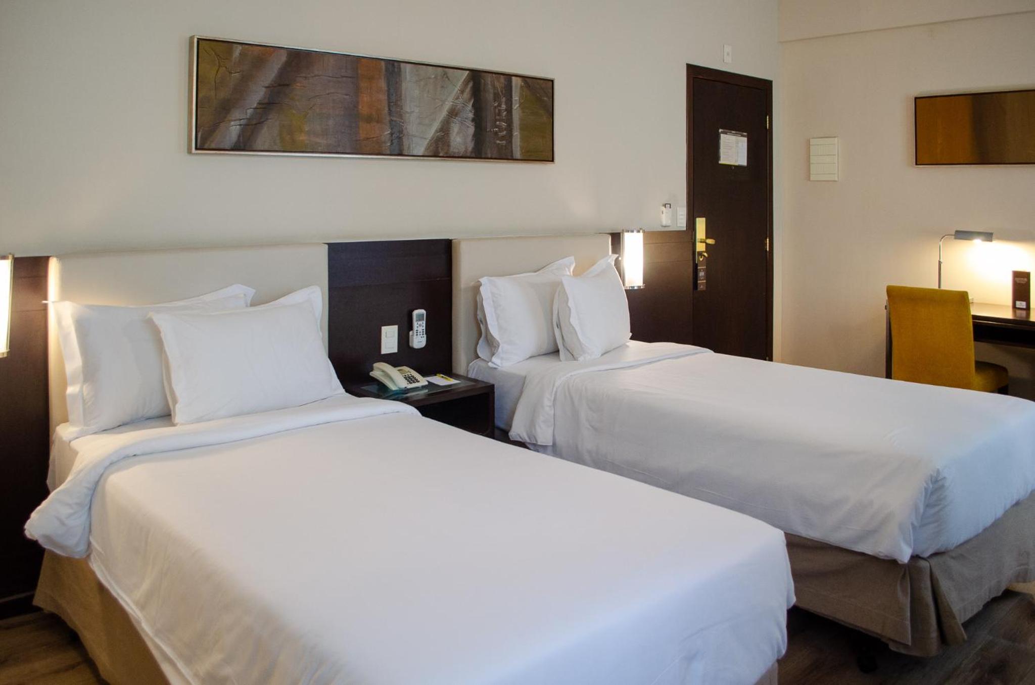 Standard Twin Room - Photo 3