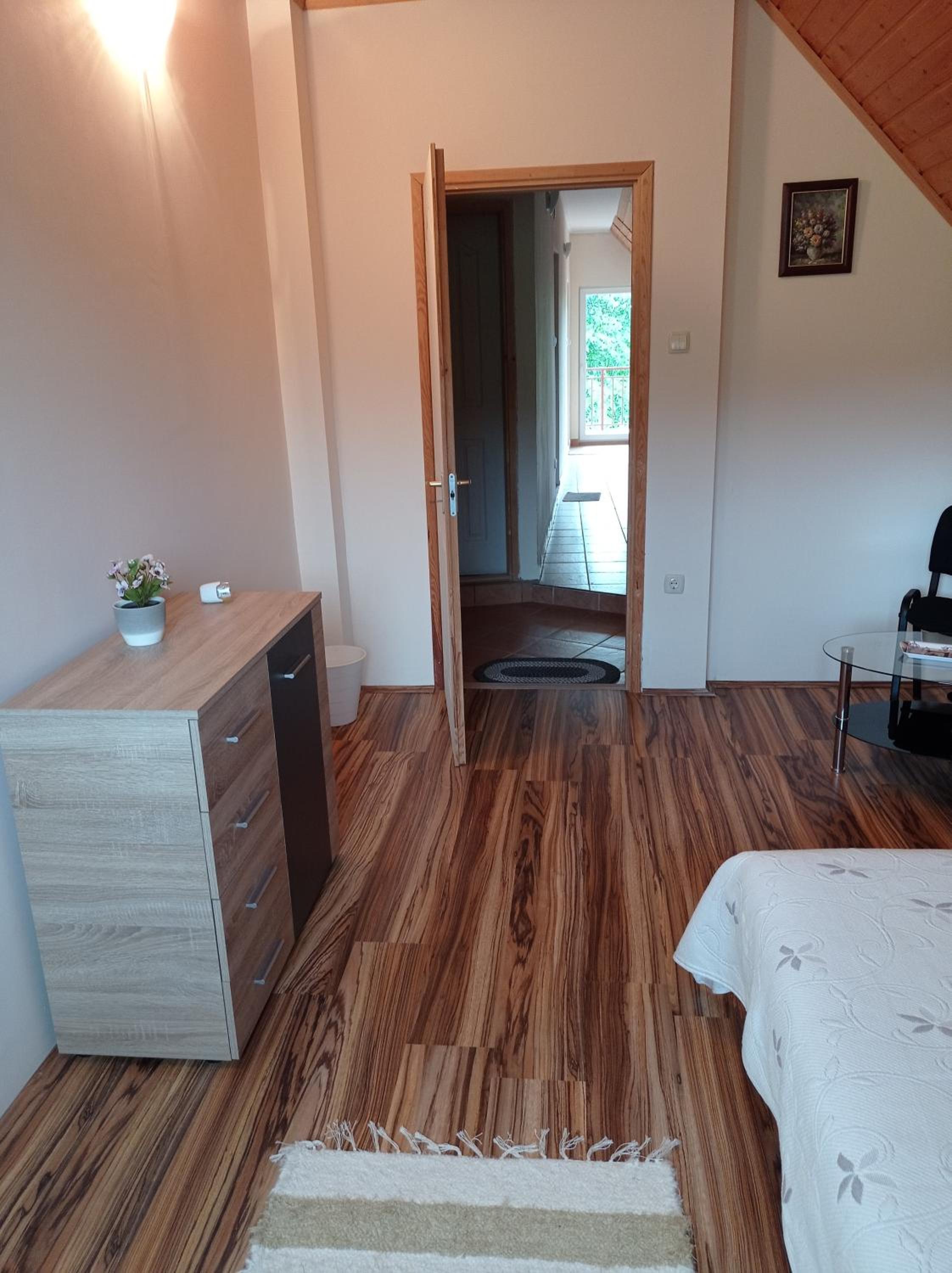 Double Room With Shared Bathroom photo 1