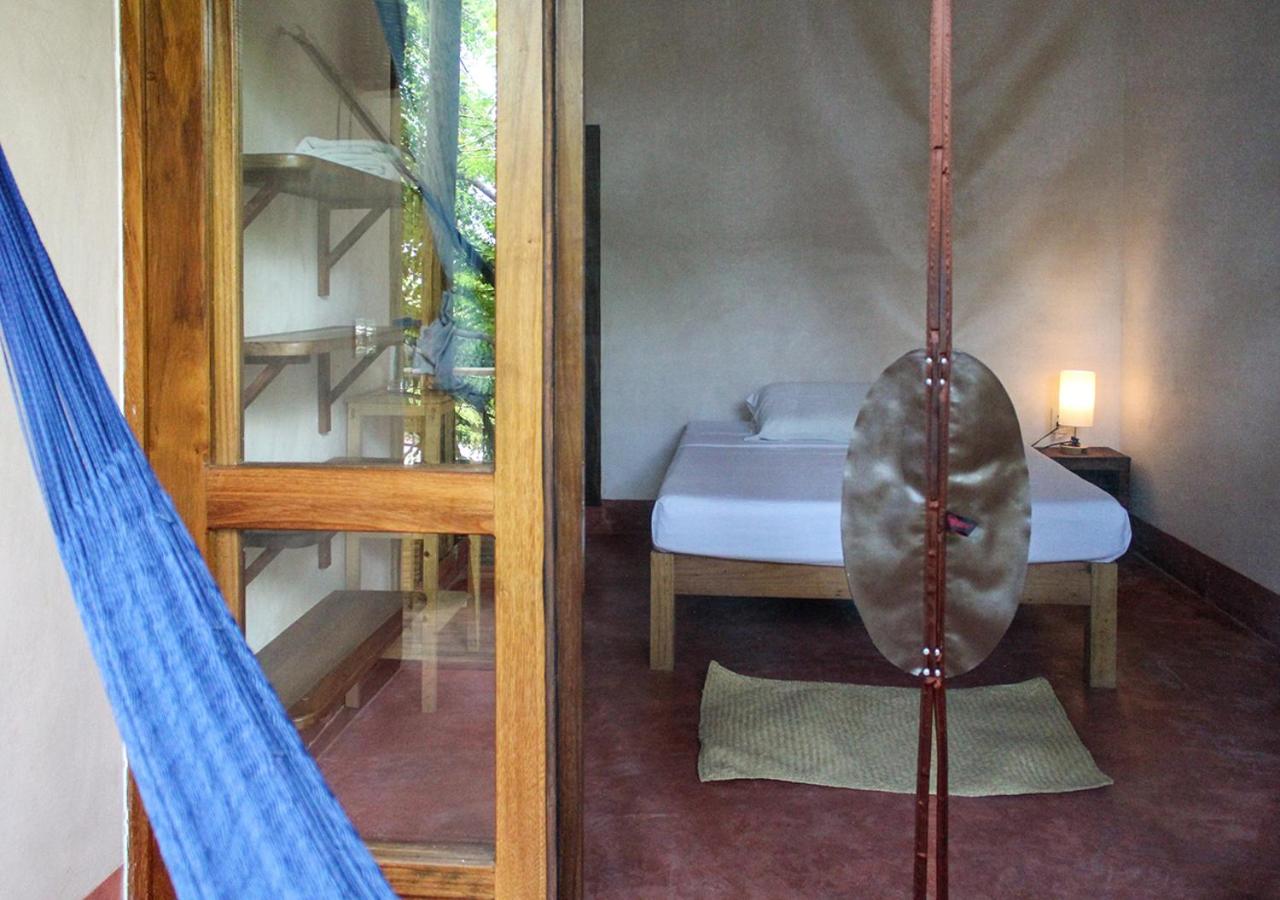 Budget Double Room - Photo 13
