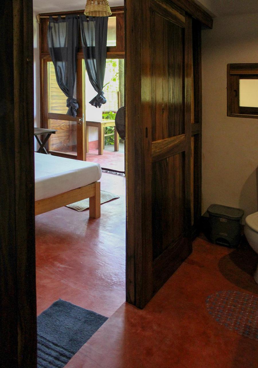 Budget Double Room - Photo 4