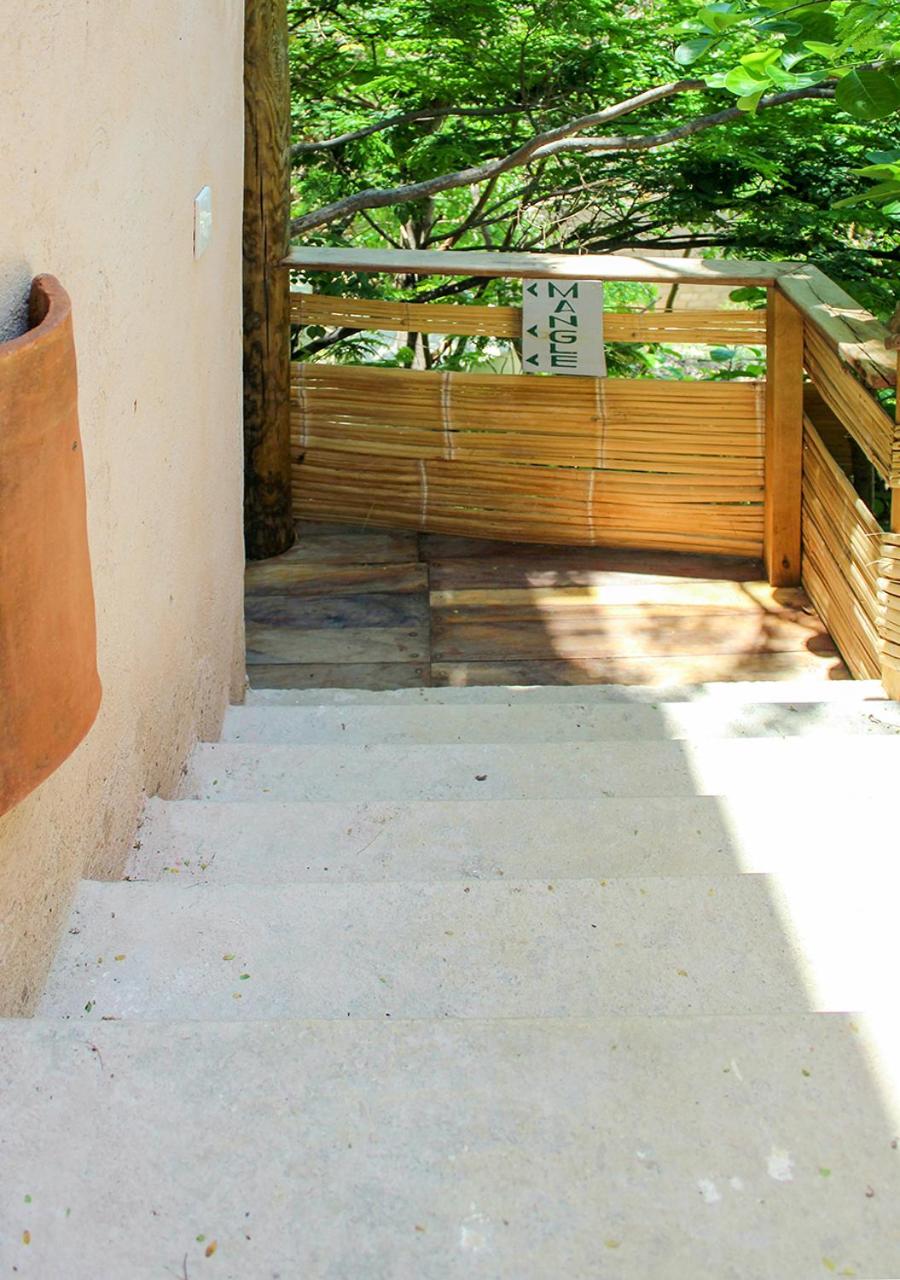 Budget Double Room - Photo 14