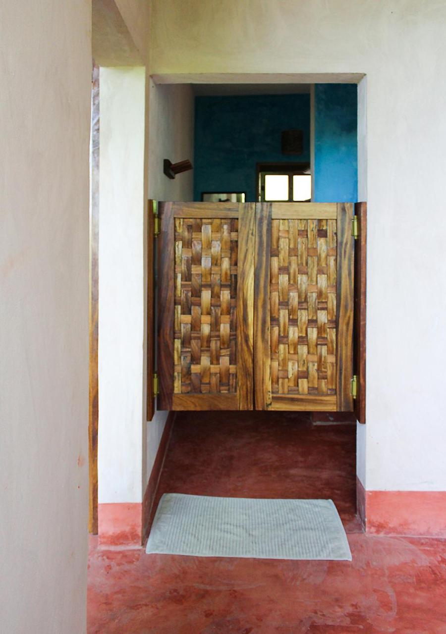 Deluxe Double Room with Balcony - Photo 3