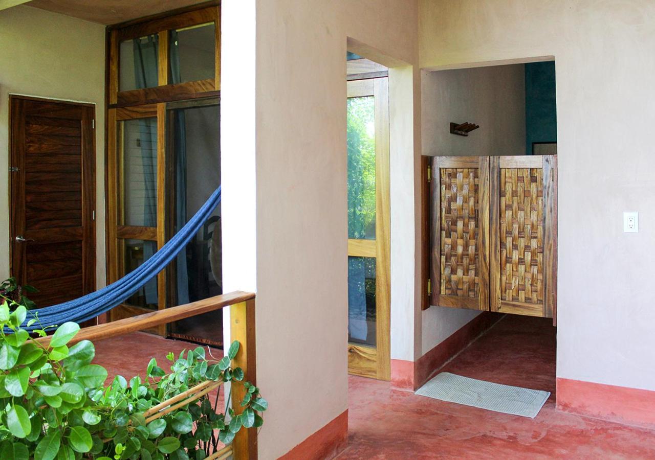 Deluxe Double Room with Balcony - Photo 4