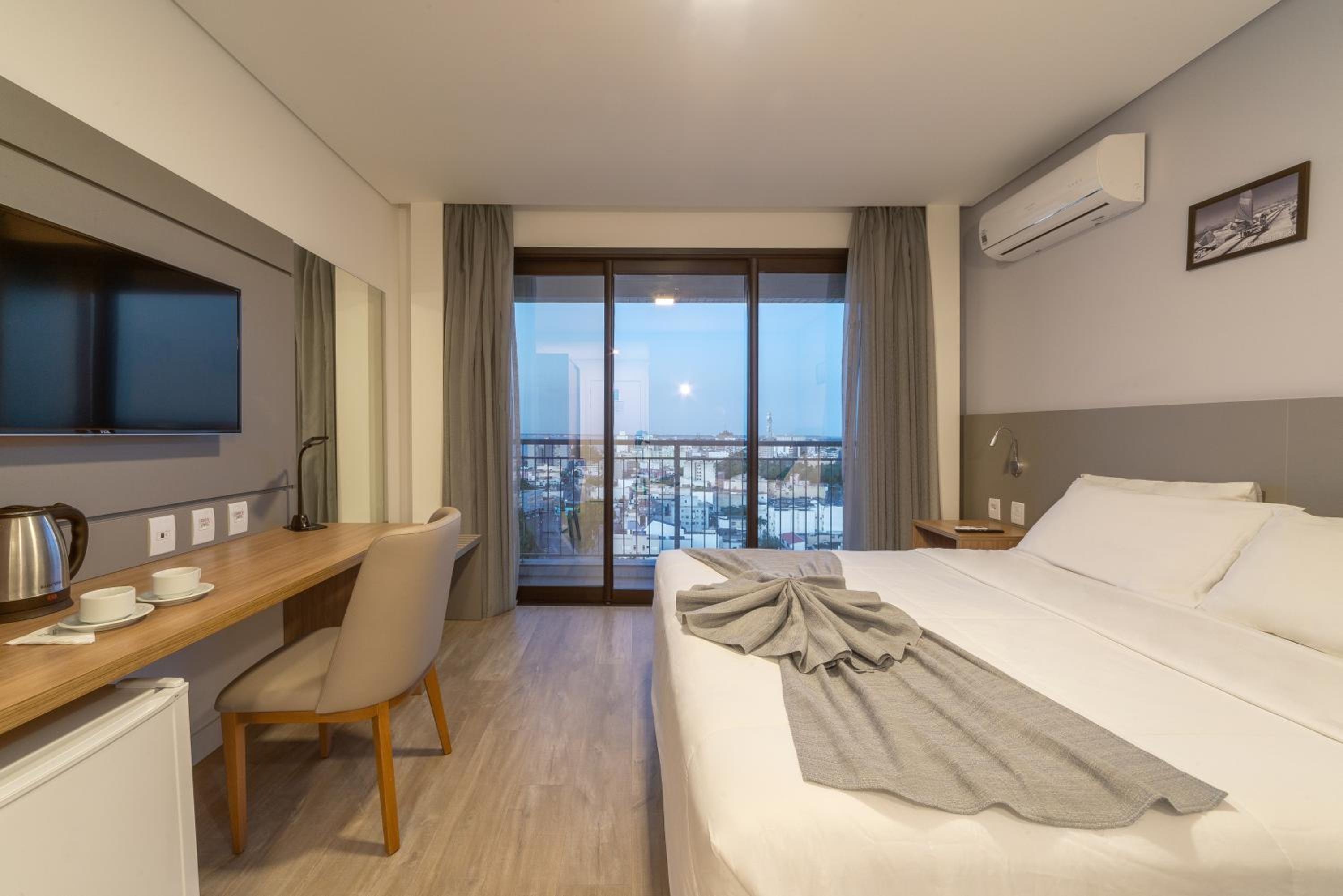 Deluxe Double Room with Balcony photo 1