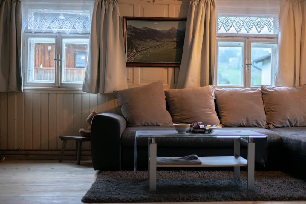 One-Bedroom House photo 1