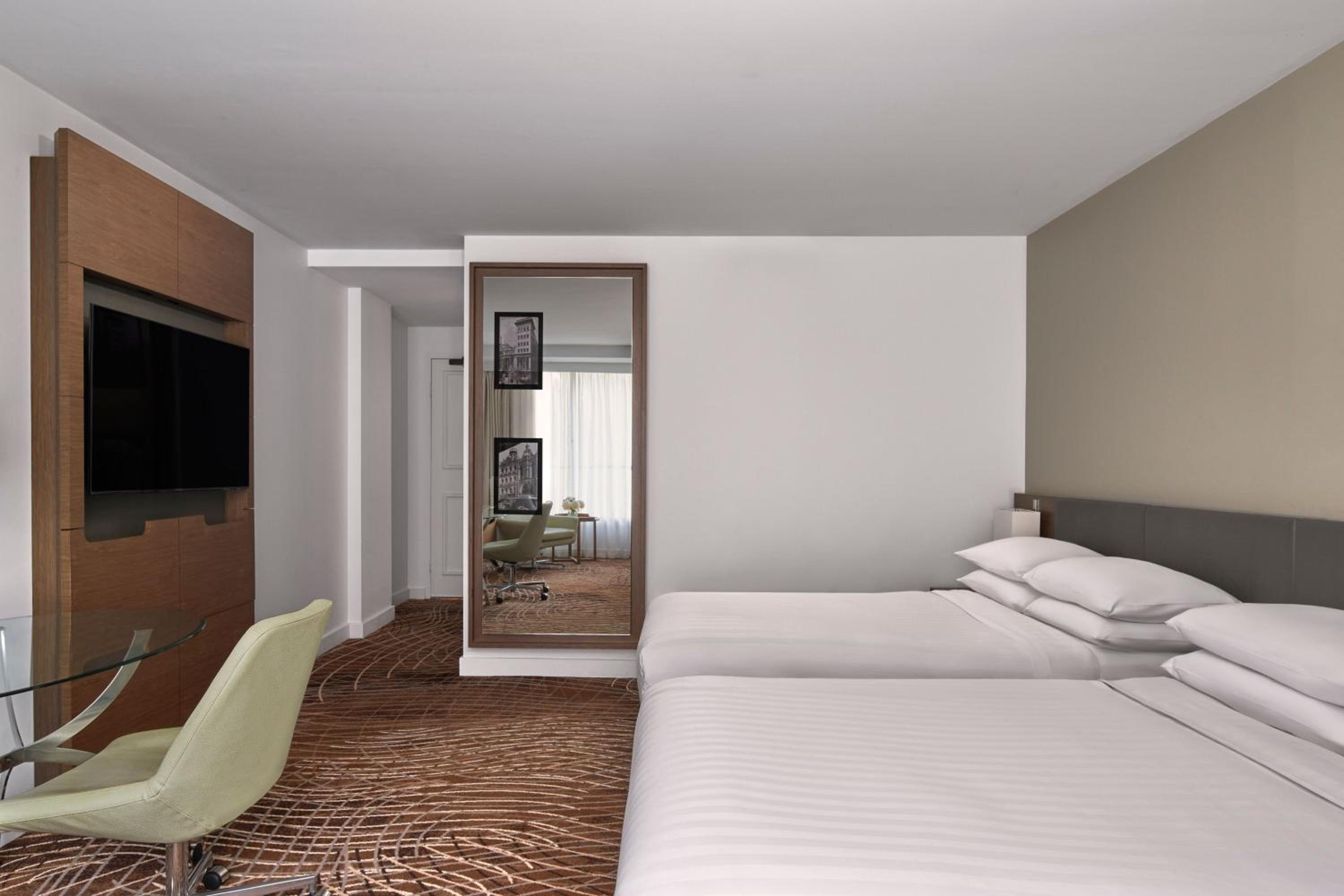 M Club Floor Room with M Club Lounge Access 2 Double  - Photo 3
