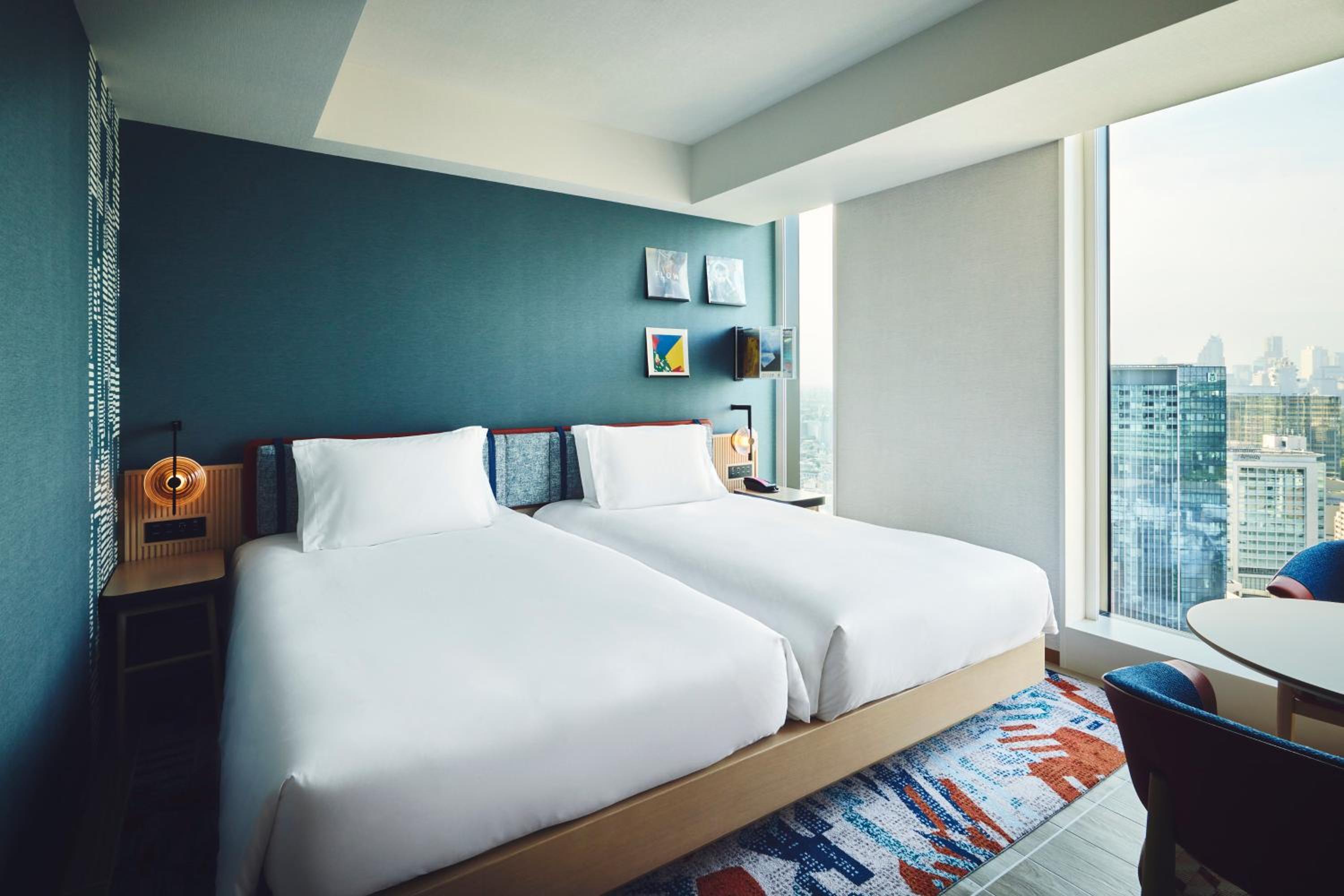 Premium Twin Room with Seperate Bath - High Floor