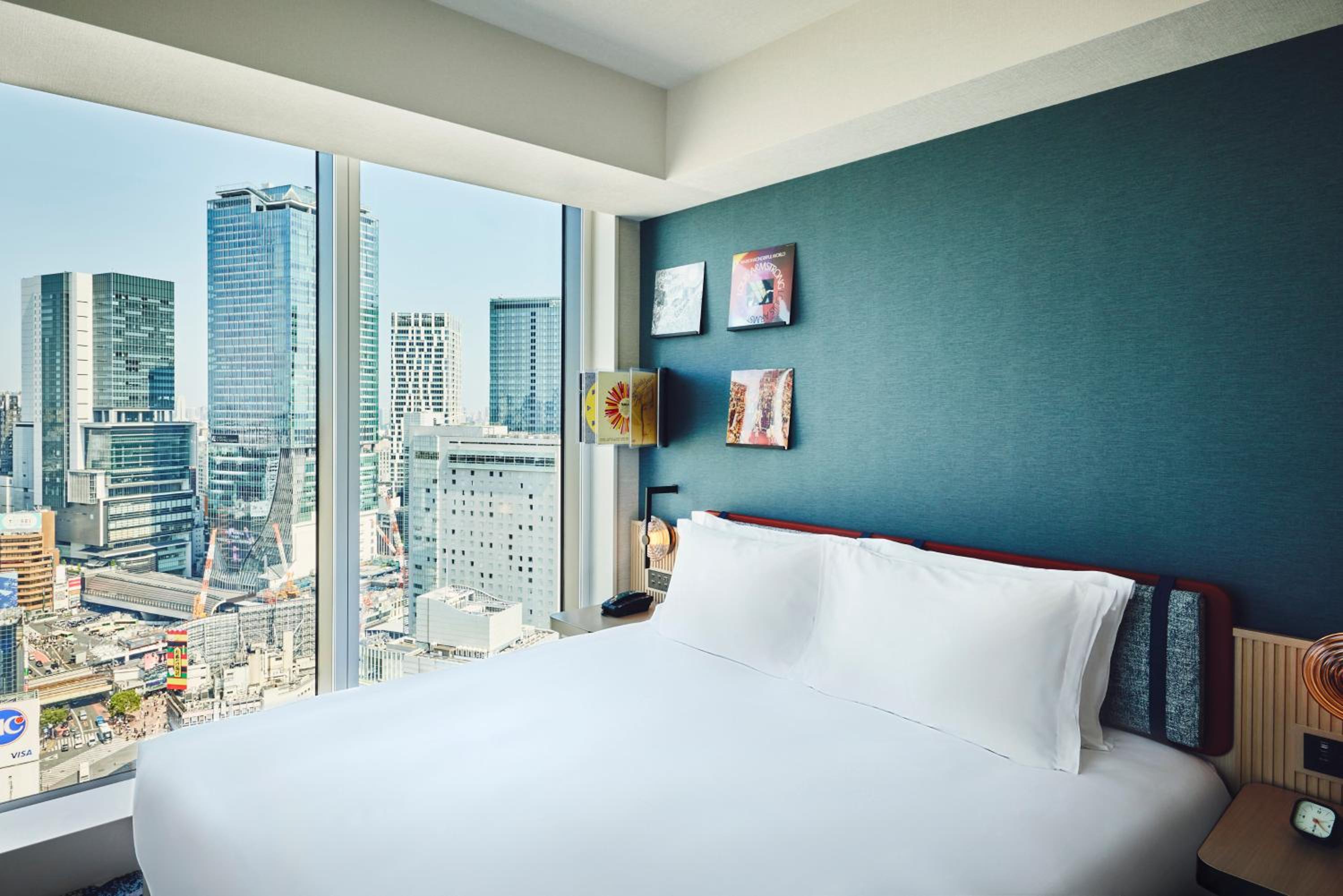 Premium King Room with Scramble View and Separate Bath