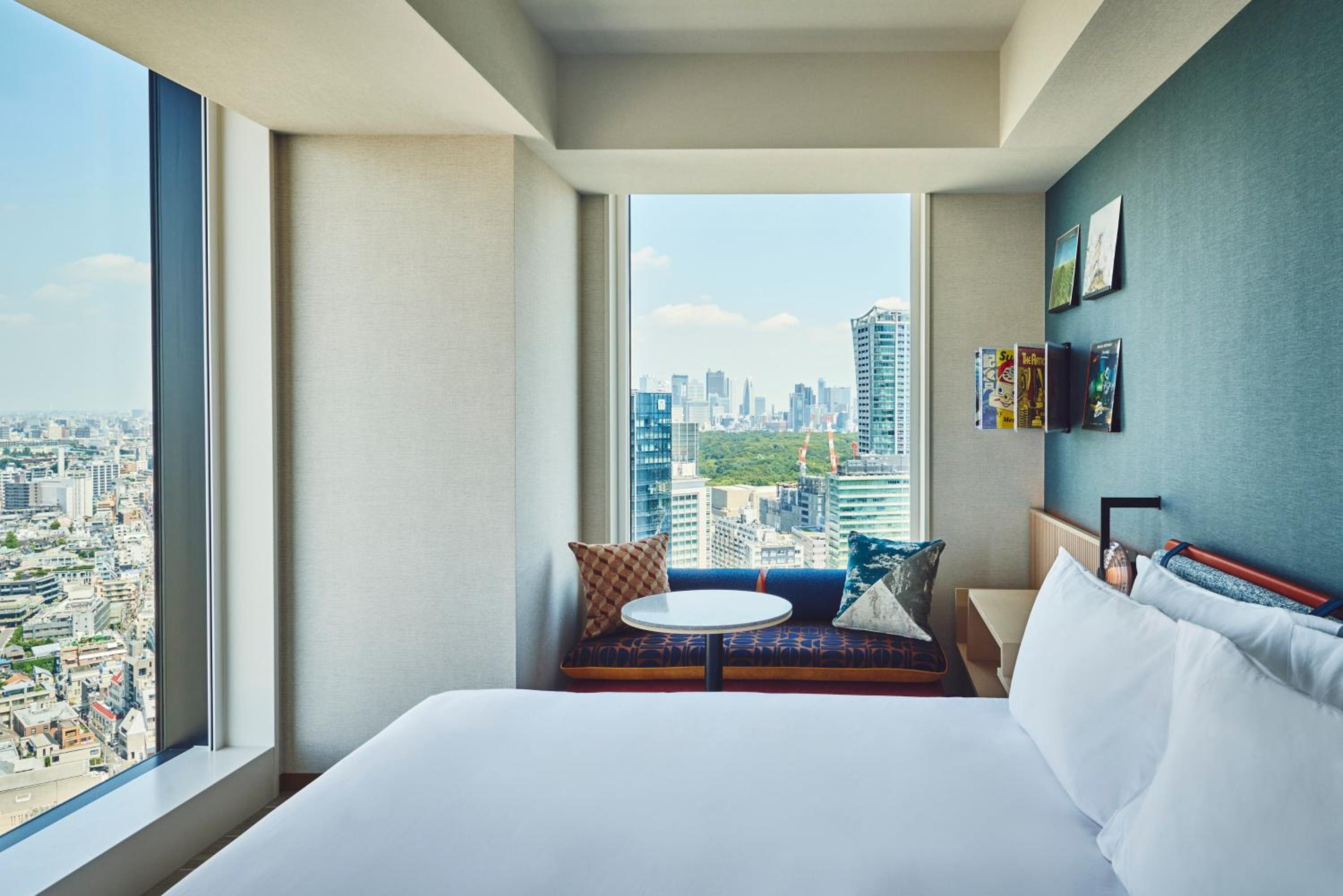 Premium Corner King Room