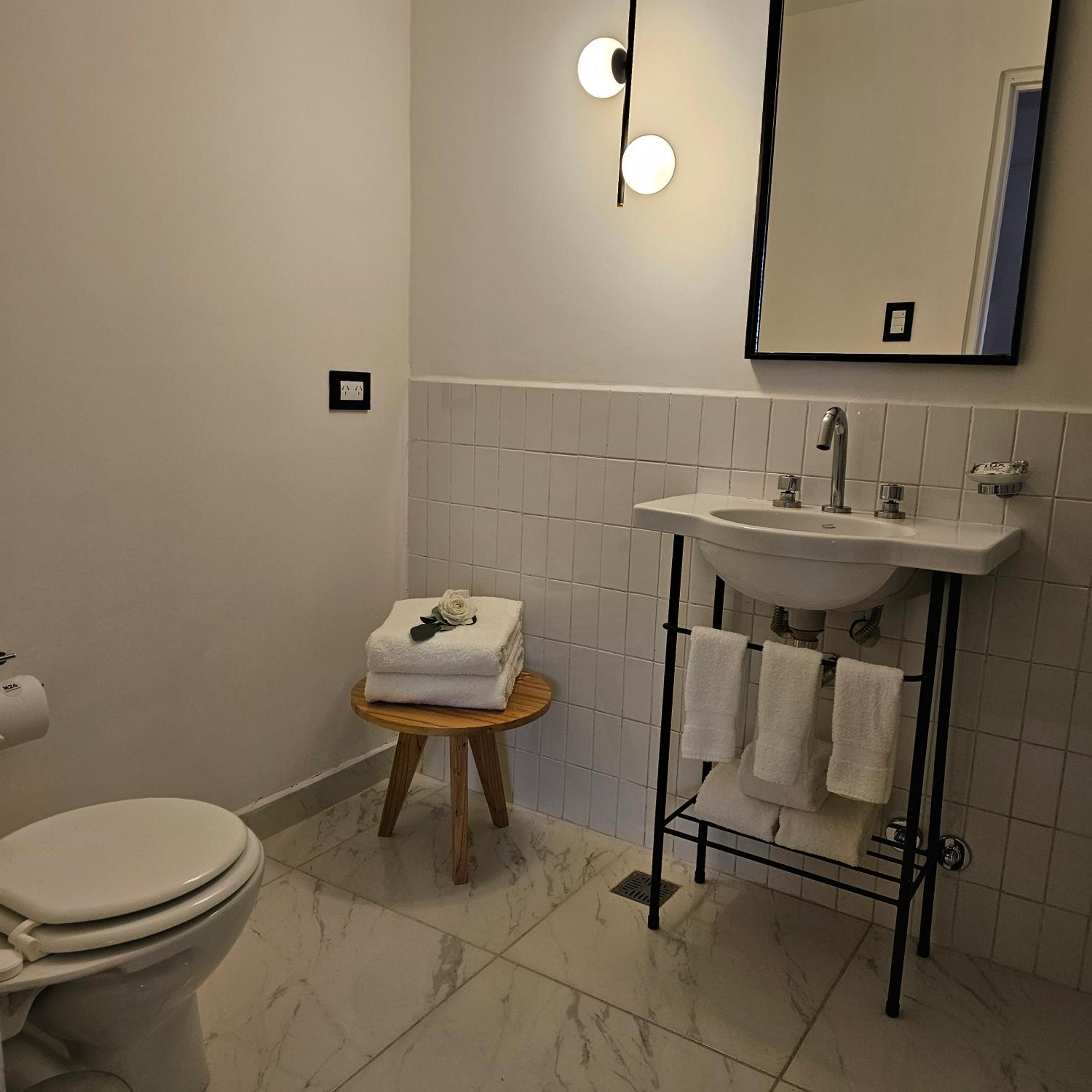 Double or Twin Room photo 3