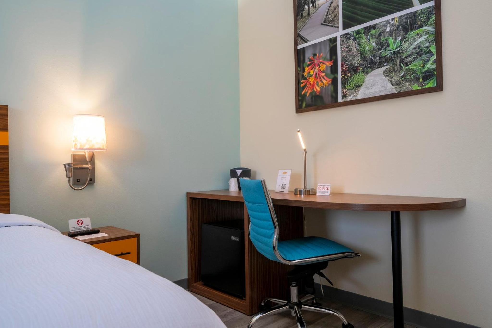 Business King Room Smoke Free