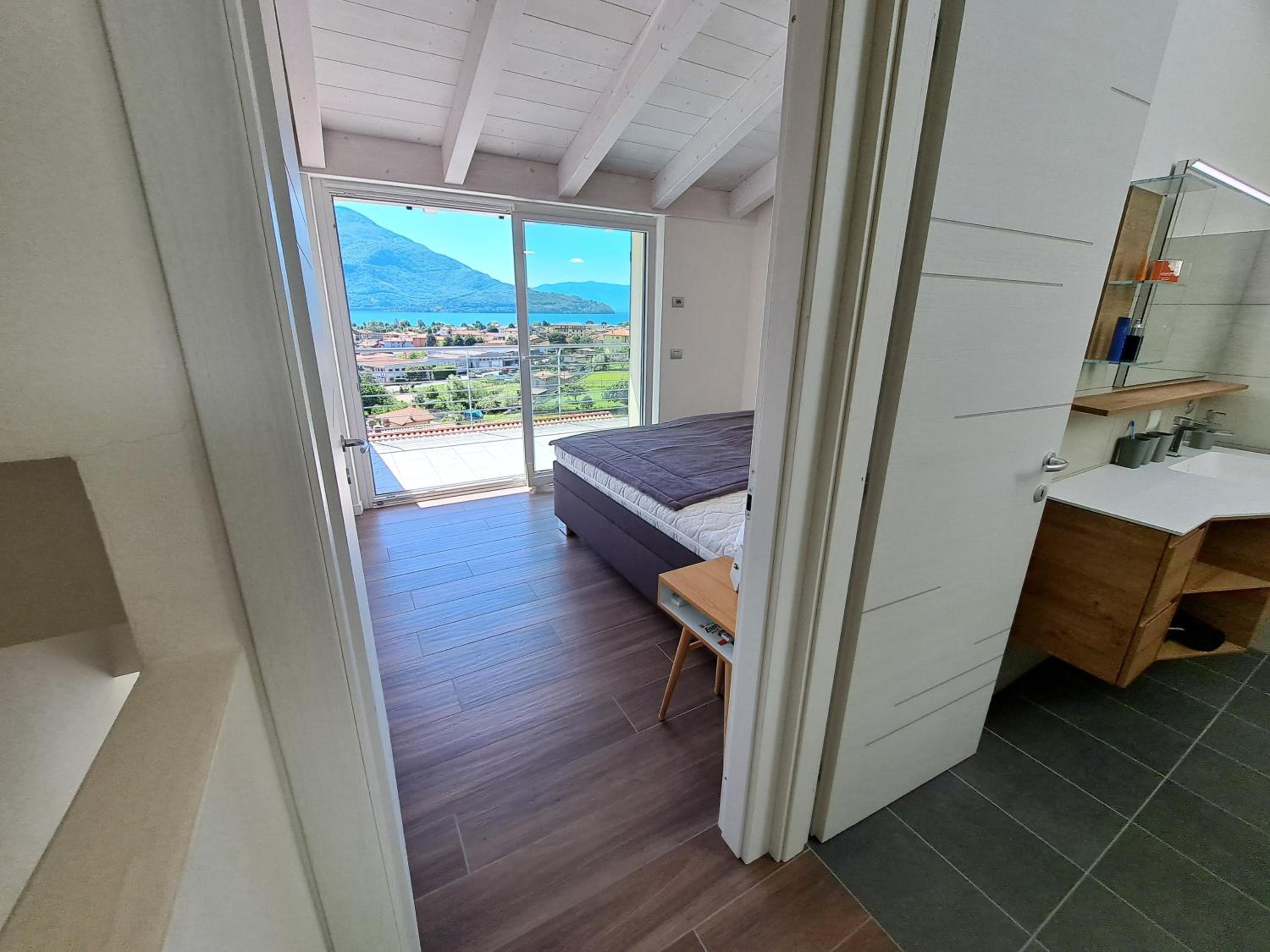 Two-Bedroom House photo 3