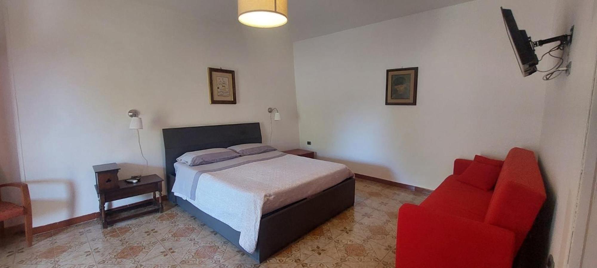 Double Room - Photo 2