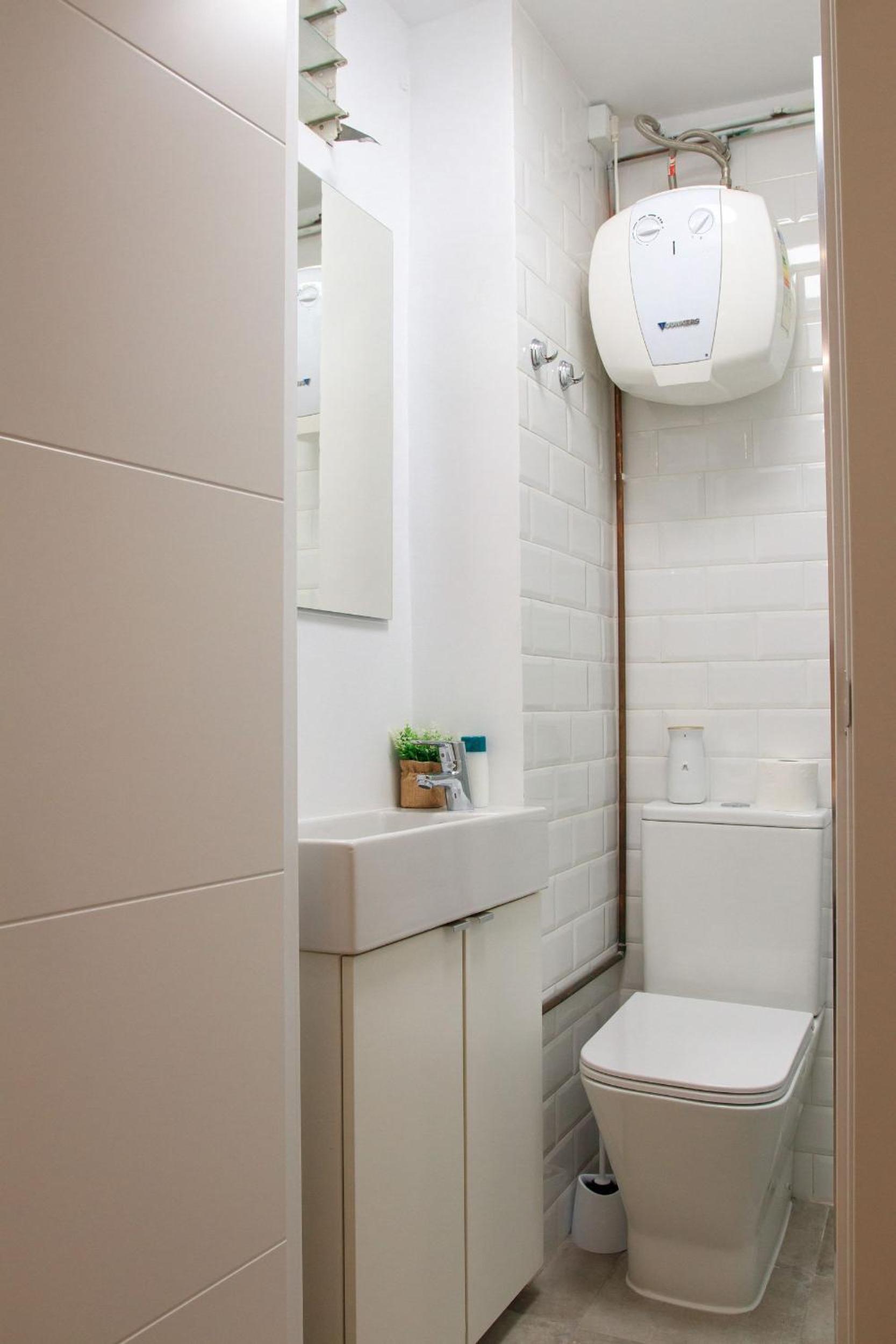 Double Room with Private Bathroom photo 3