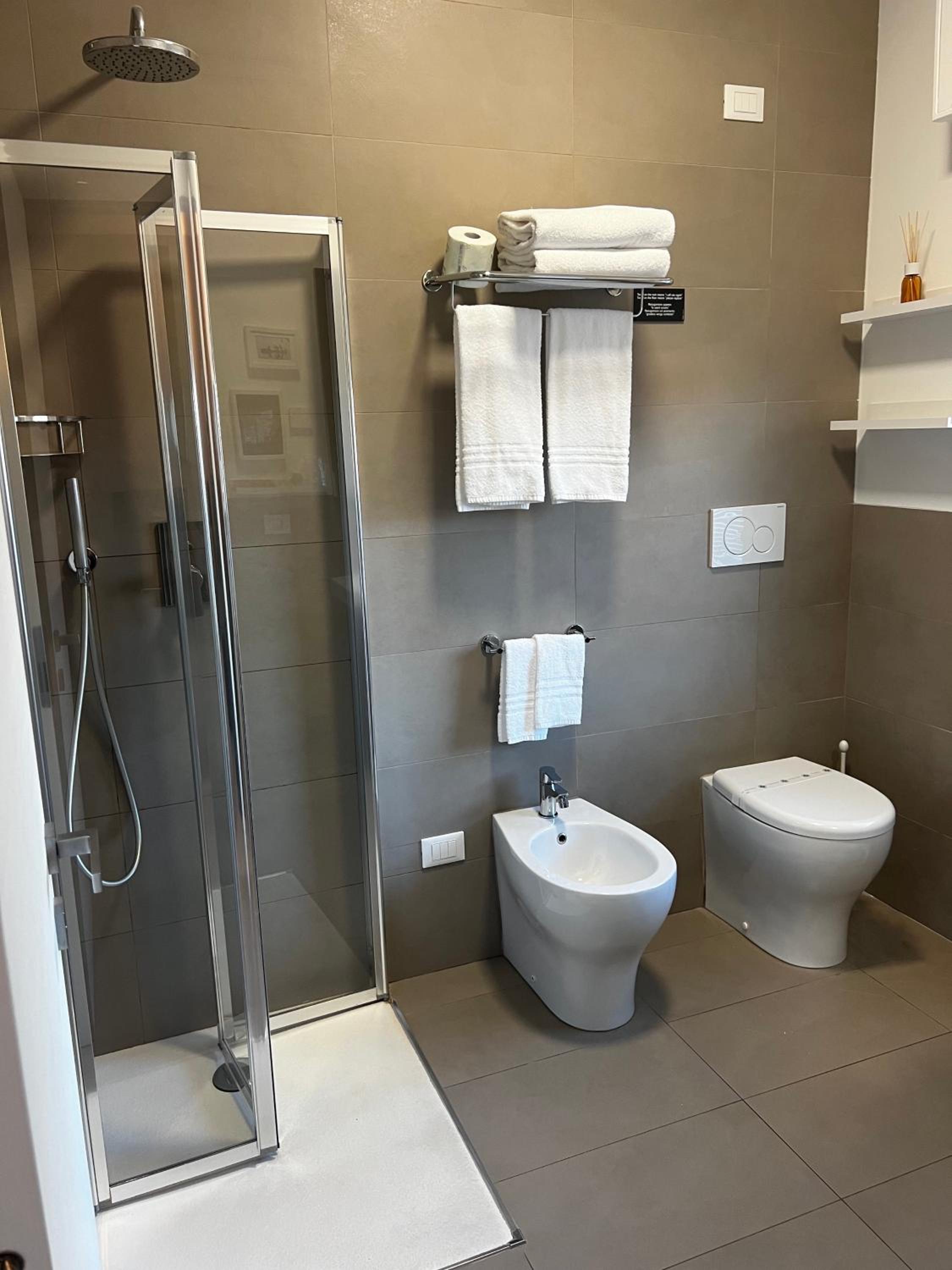 Double Room with Terrace - Photo 3