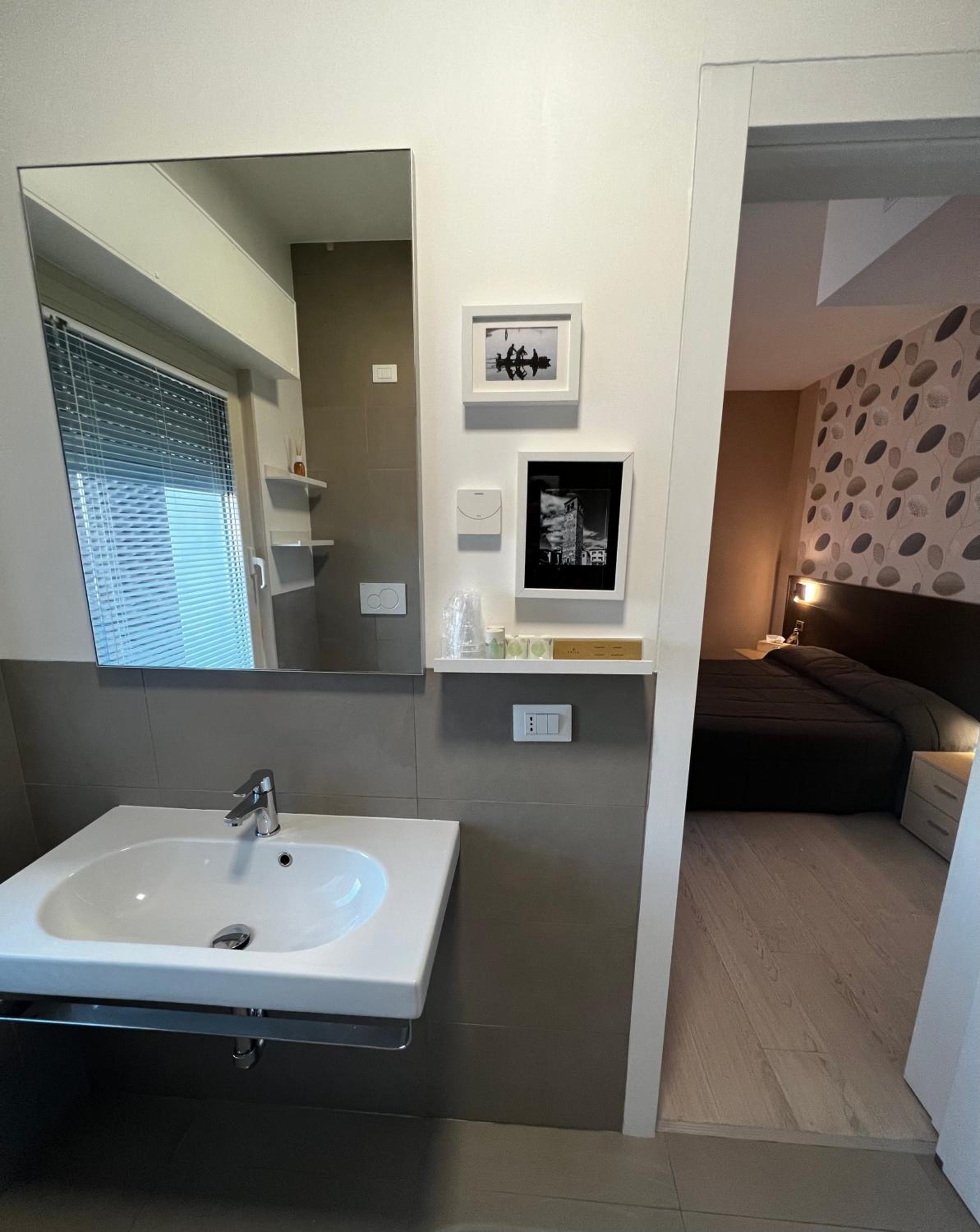 Double Room with Terrace - Photo 2