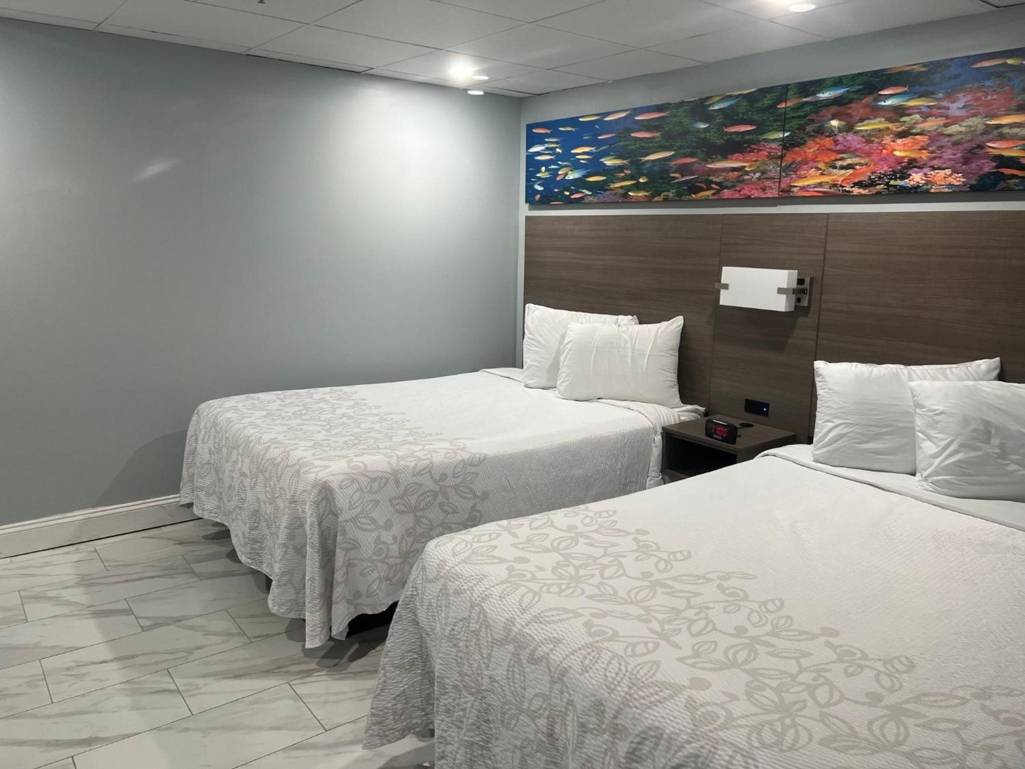 Suite with Two Double Beds with Kitchen Smoke Free - Photo 7