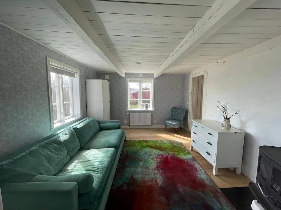 Three-Bedroom House photo 1