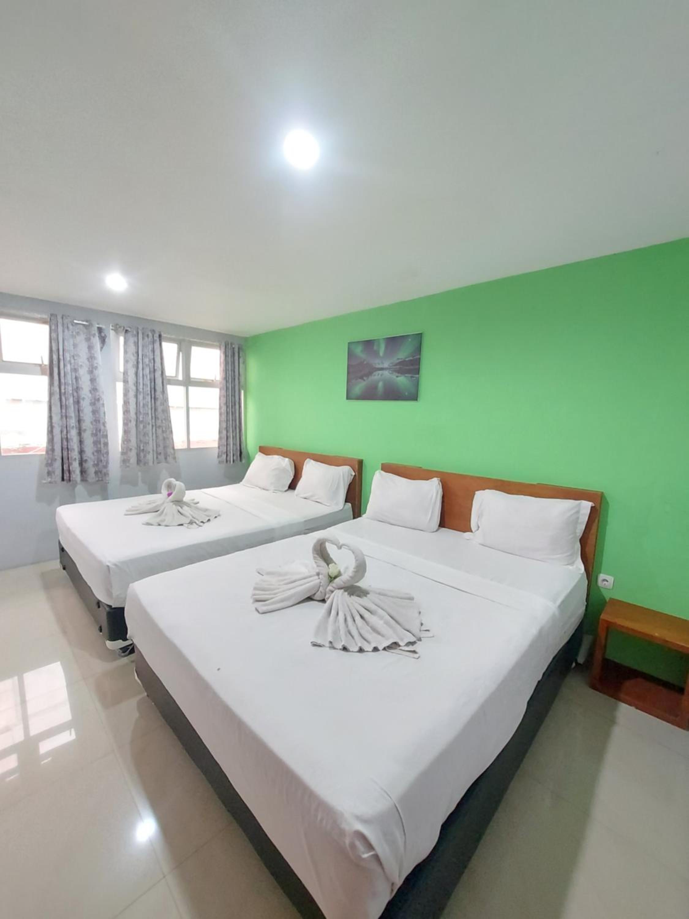 Deluxe Queen Room