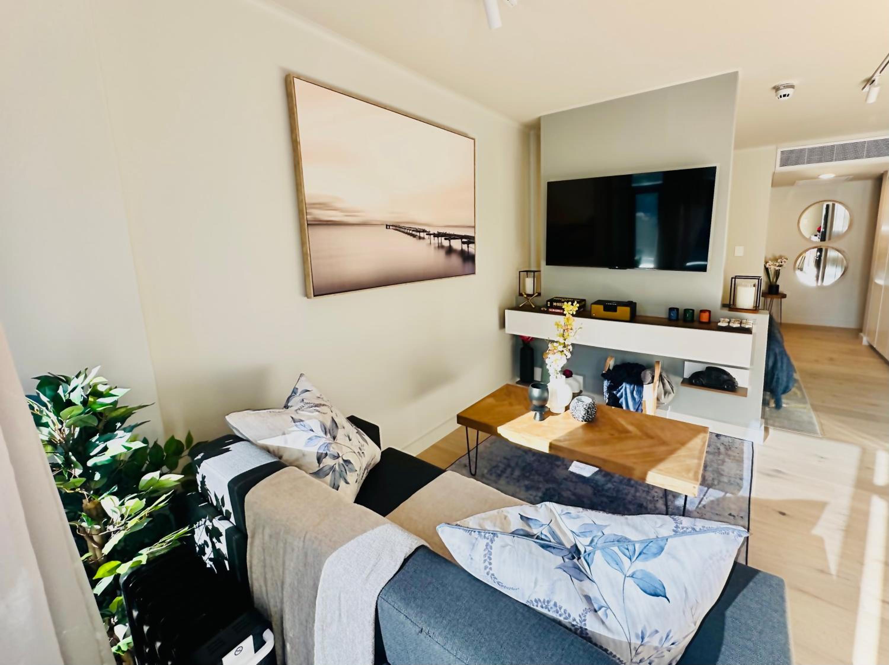 Studio Apartment
