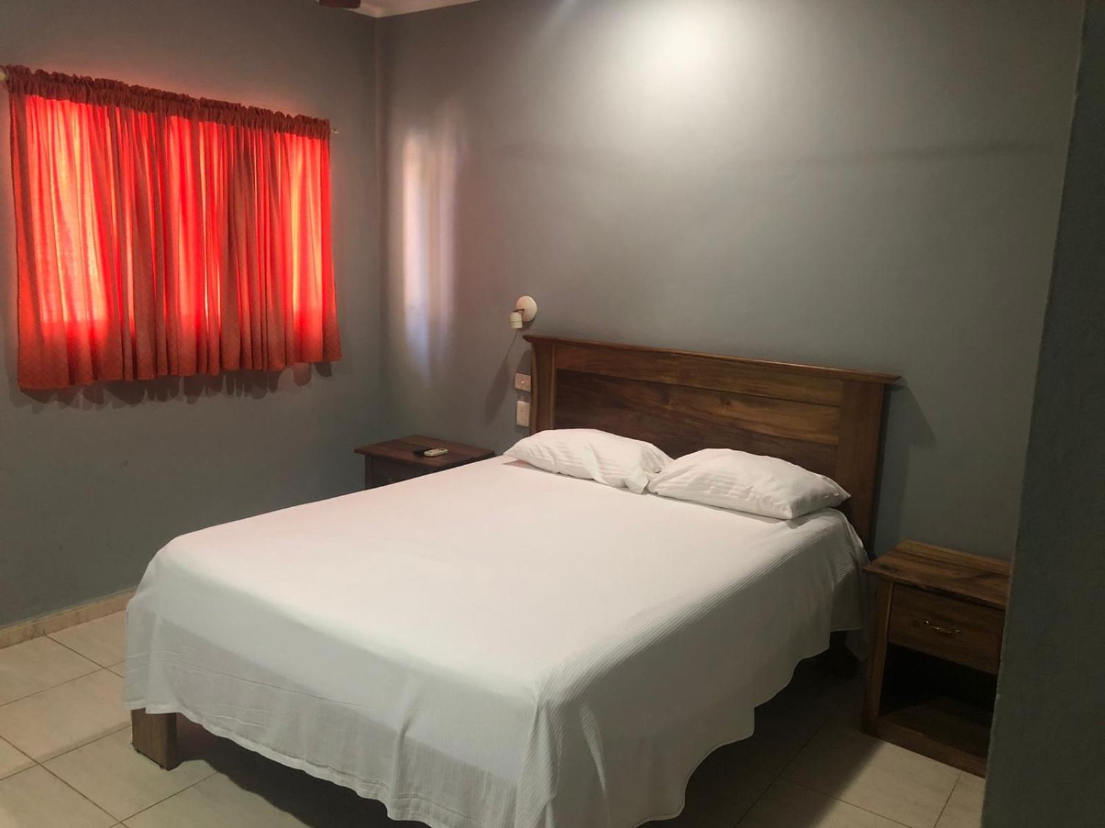 Large Double Room photo 1