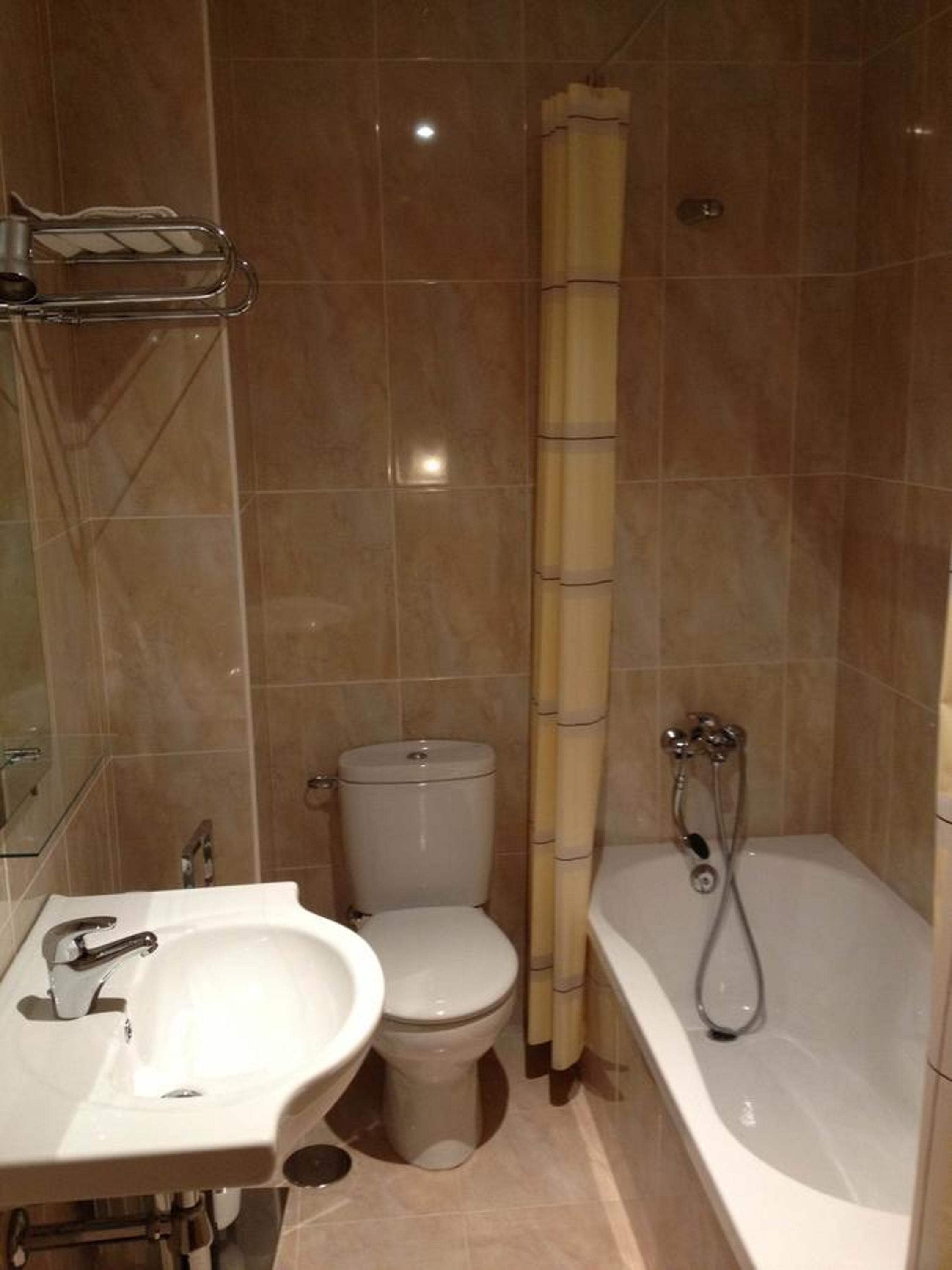 Twin Room with Balcony photo 3