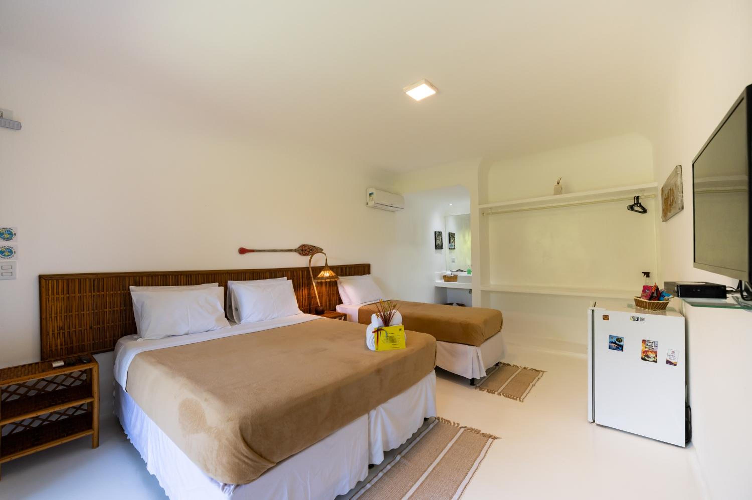 Triple Room with Pool View photo 3