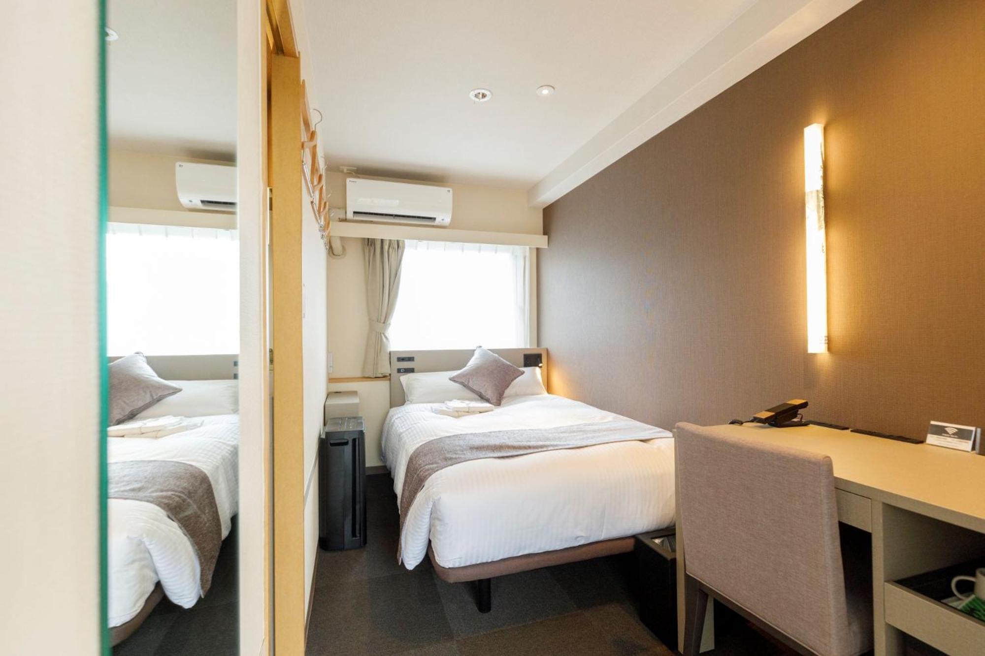 Double Room with Small Double Bed - Non-Smoking - Photo 1