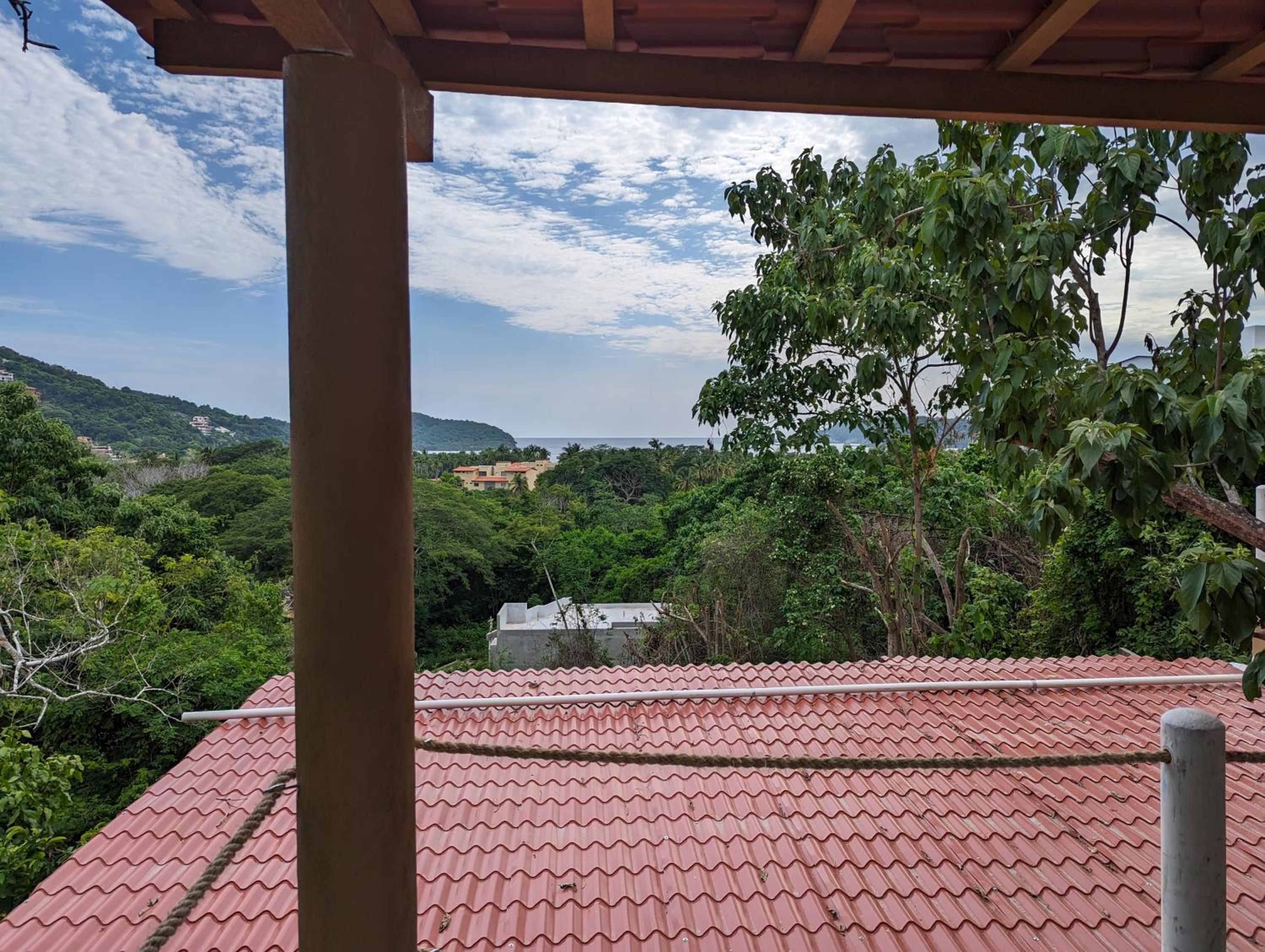 Bungalow with Sea View photo 3