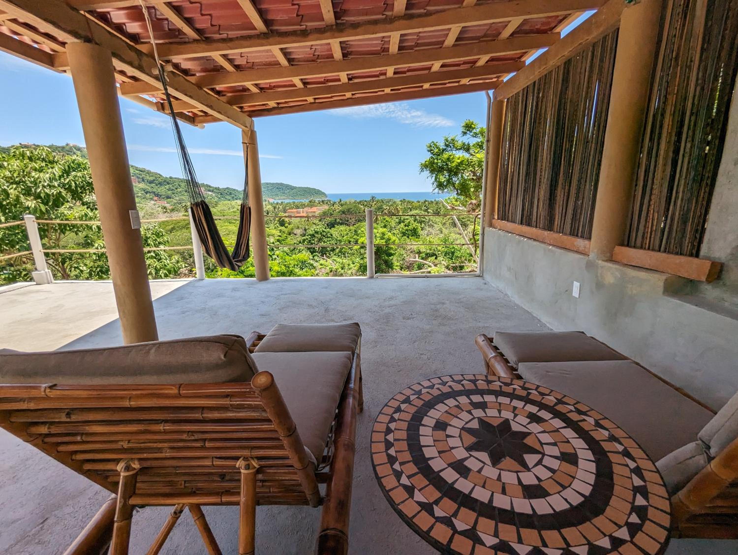 Bungalow with Sea View photo 2