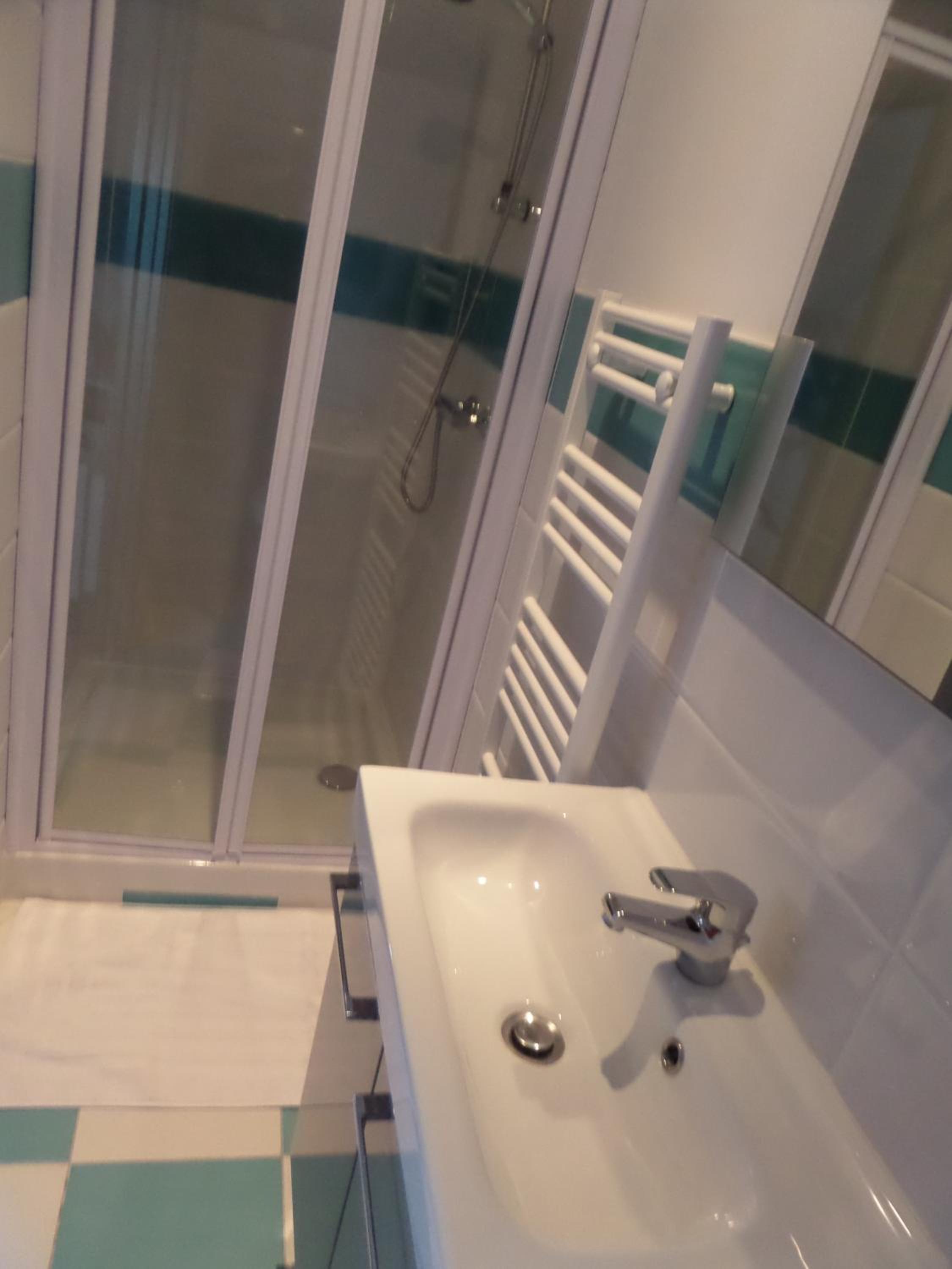 Double Room with Private Bathroom photo 2