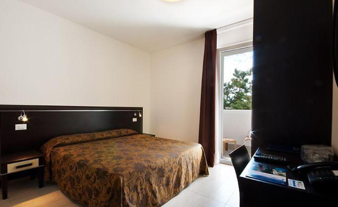 Deluxe Double Room - Photo 2