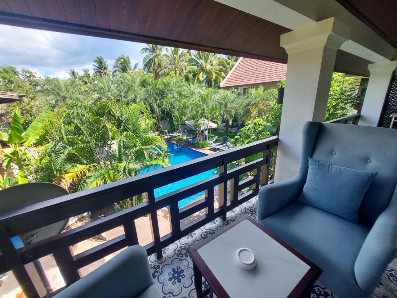 King Suite Pool View with Balcony photo 2