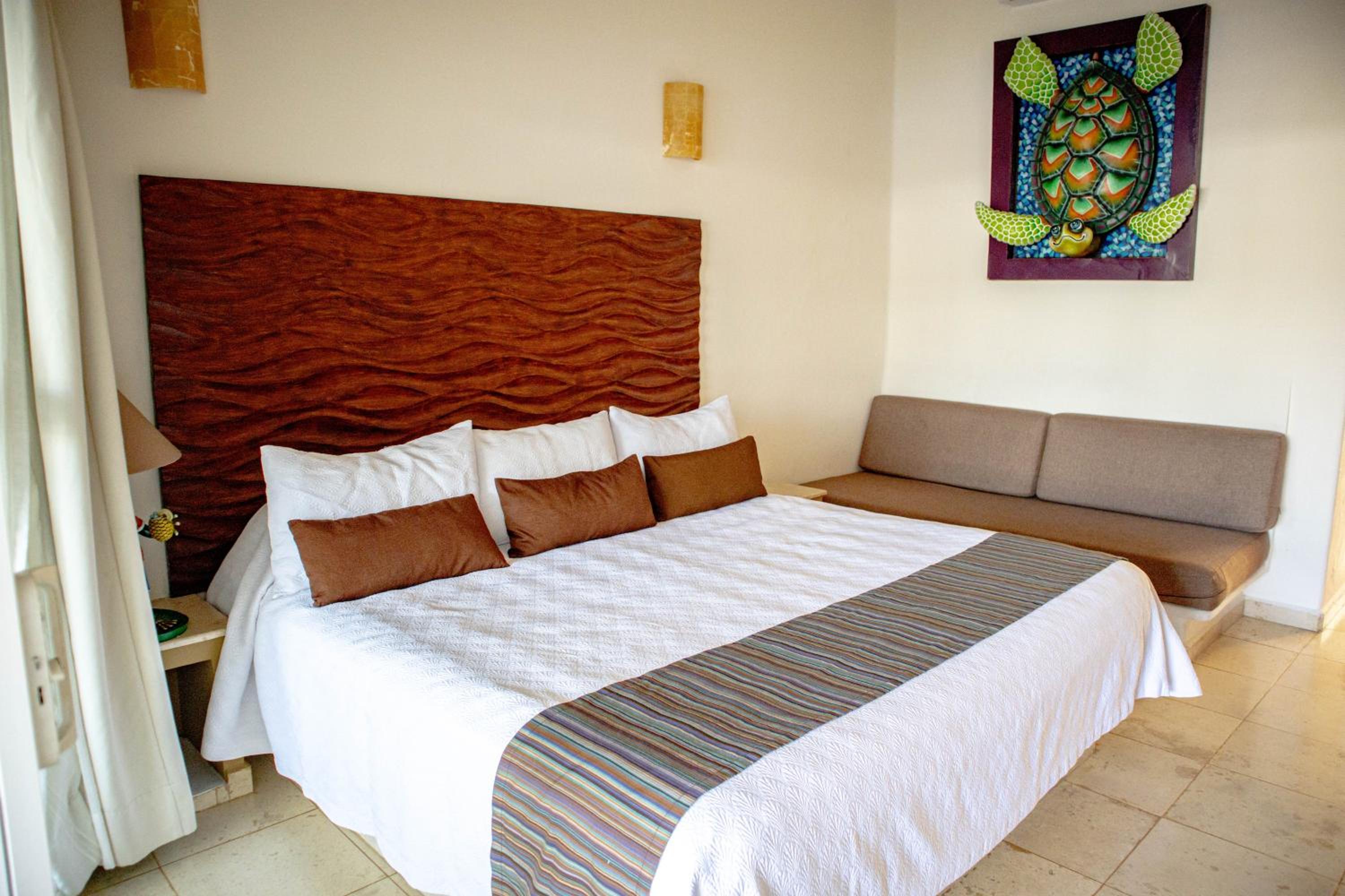 Deluxe King Room with Private Pool