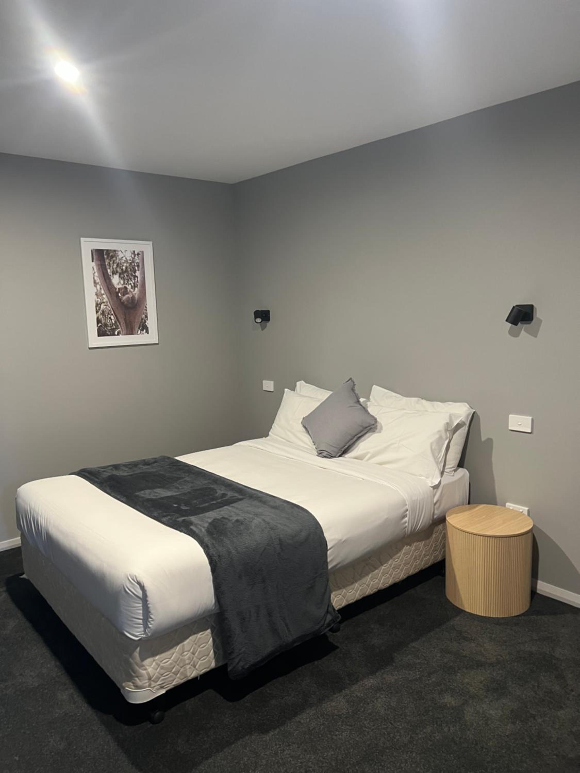 Deluxe Queen Room - Photo 2