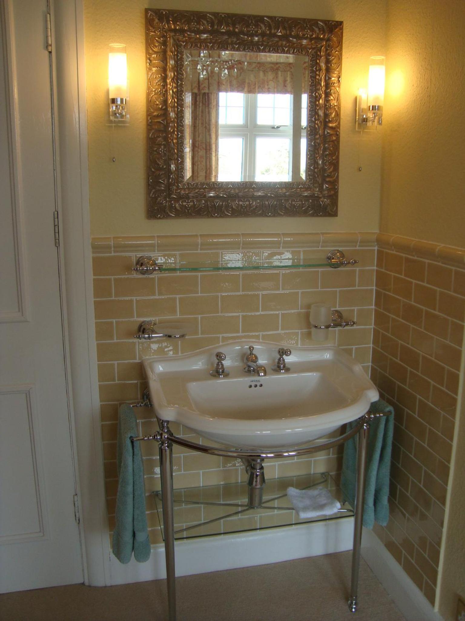 Deluxe Double Room with Shower photo 3