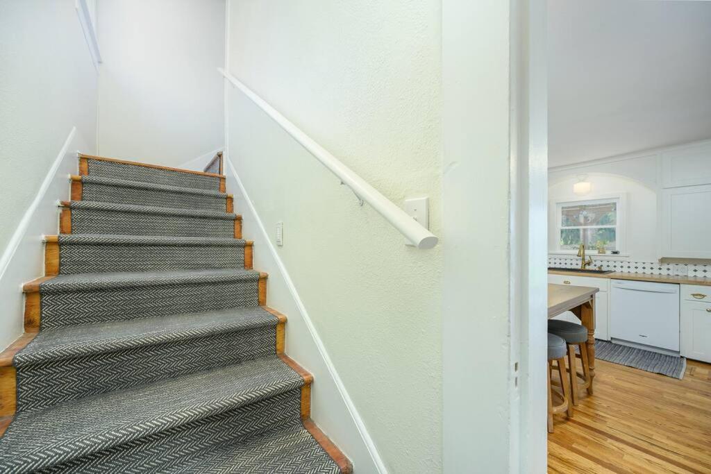 Four-Bedroom House photo 3