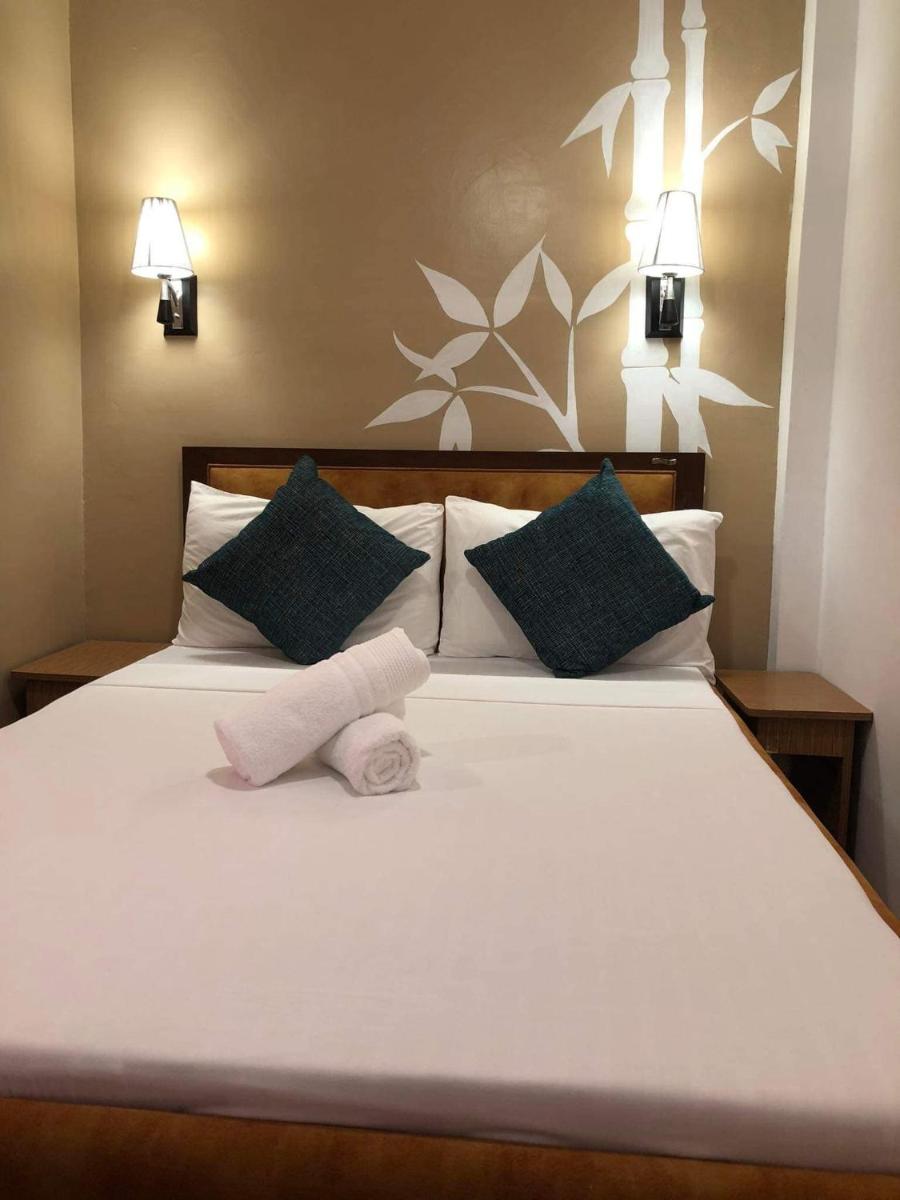 Double Room - Photo 4