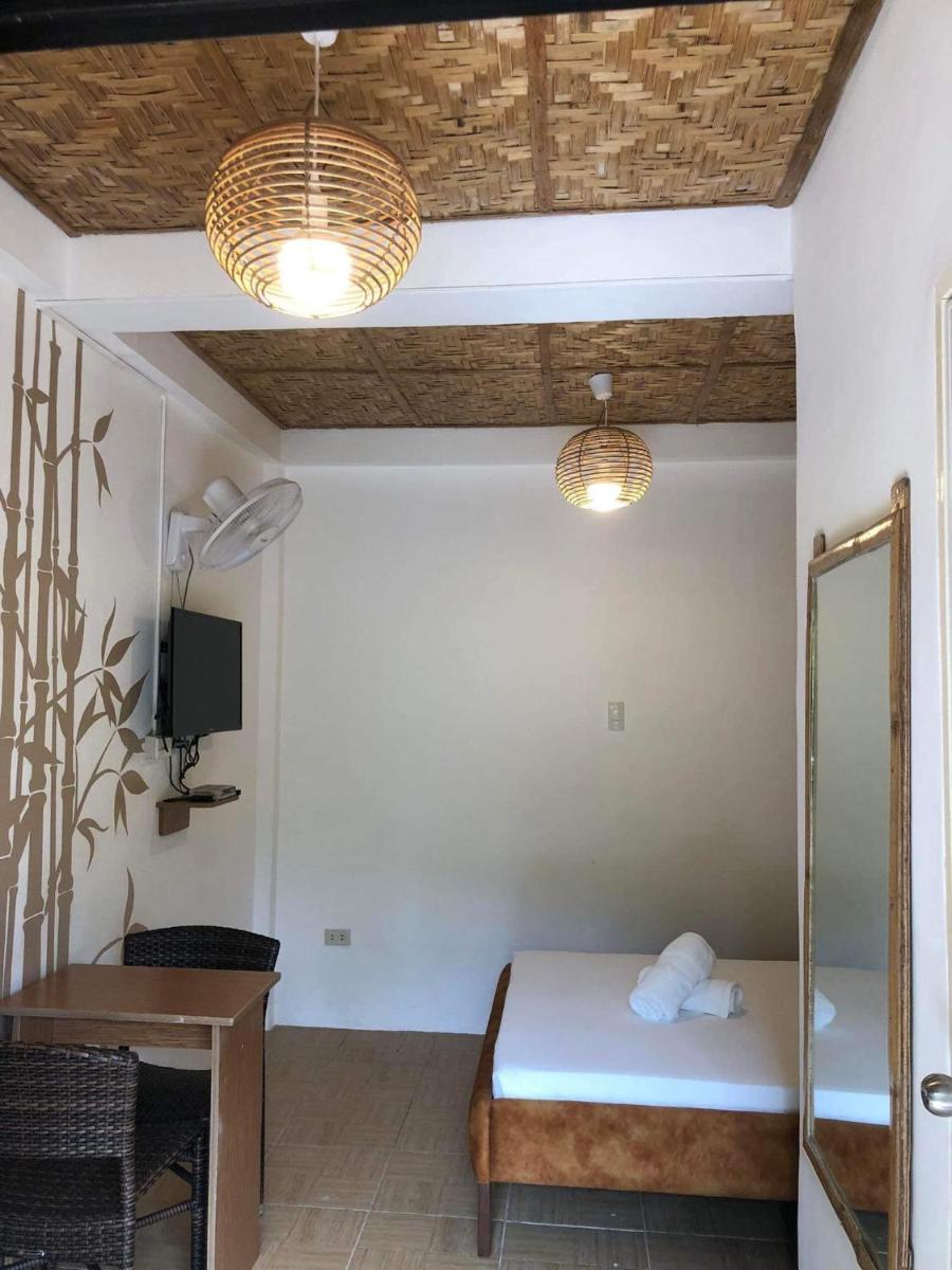 Double Room - Photo 12