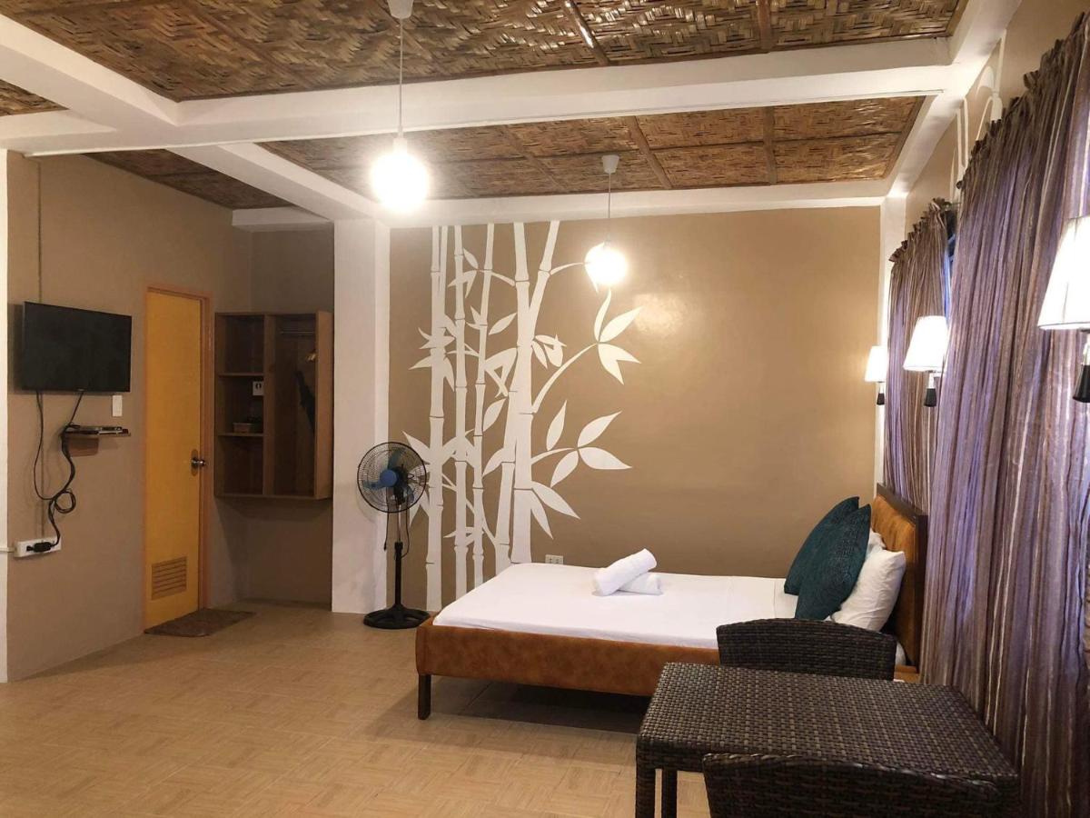Studio Apartment with Sea View