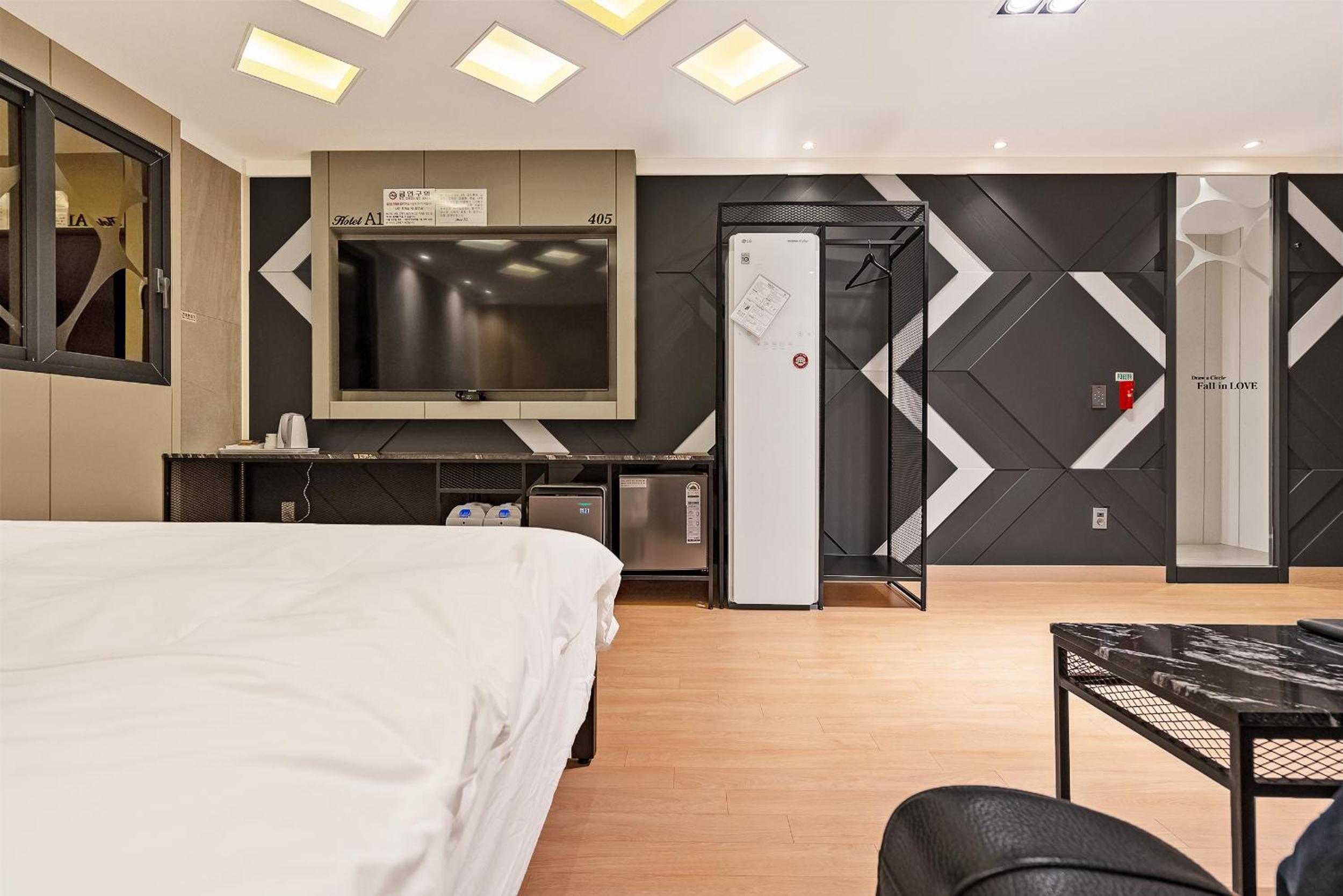 Deluxe Suite - Photo 4