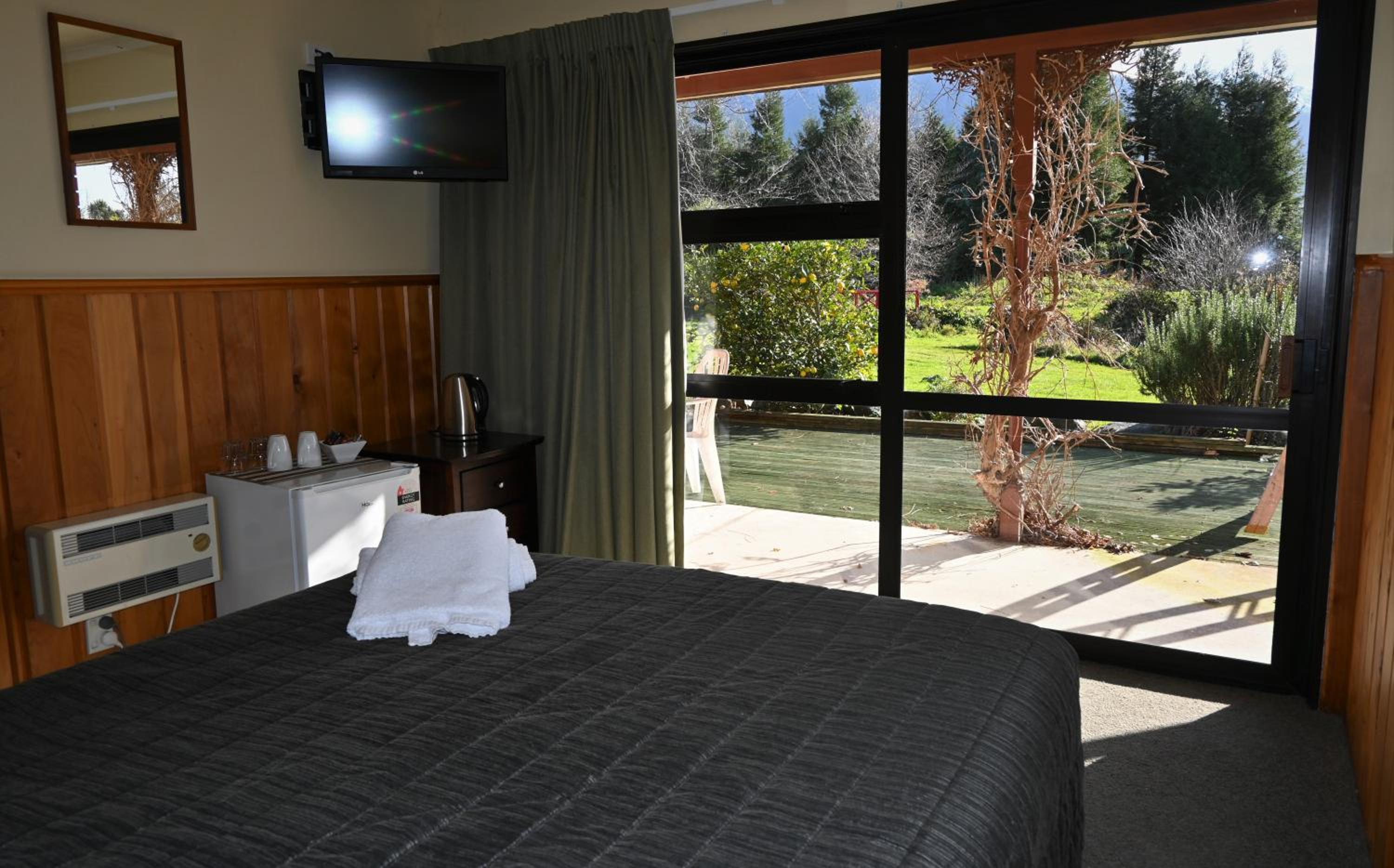 Garden Facing Queen Room